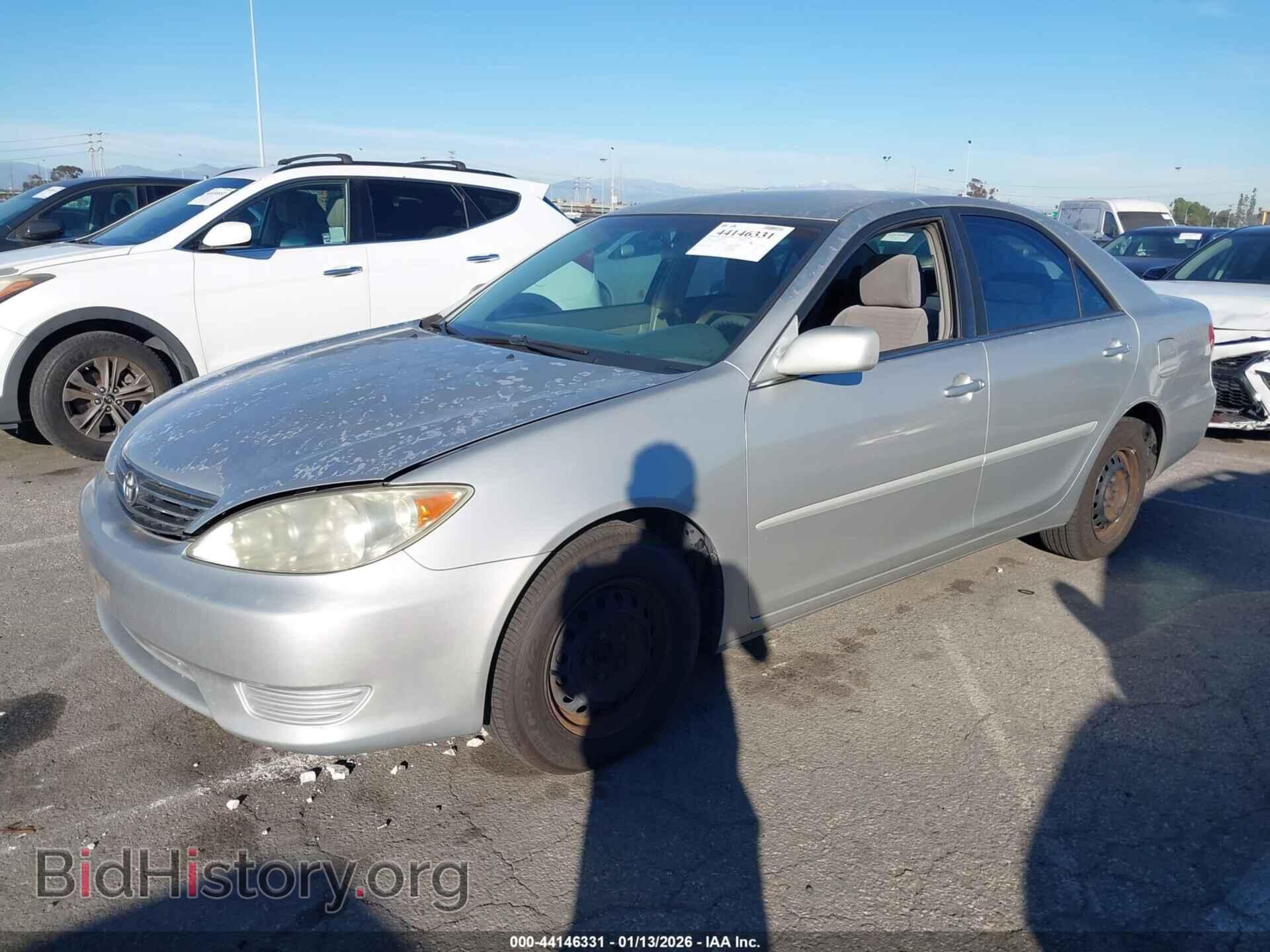 2006 TOYOTA CAMRY - VIN: 4T1BE32K96U725555 - Фото 2