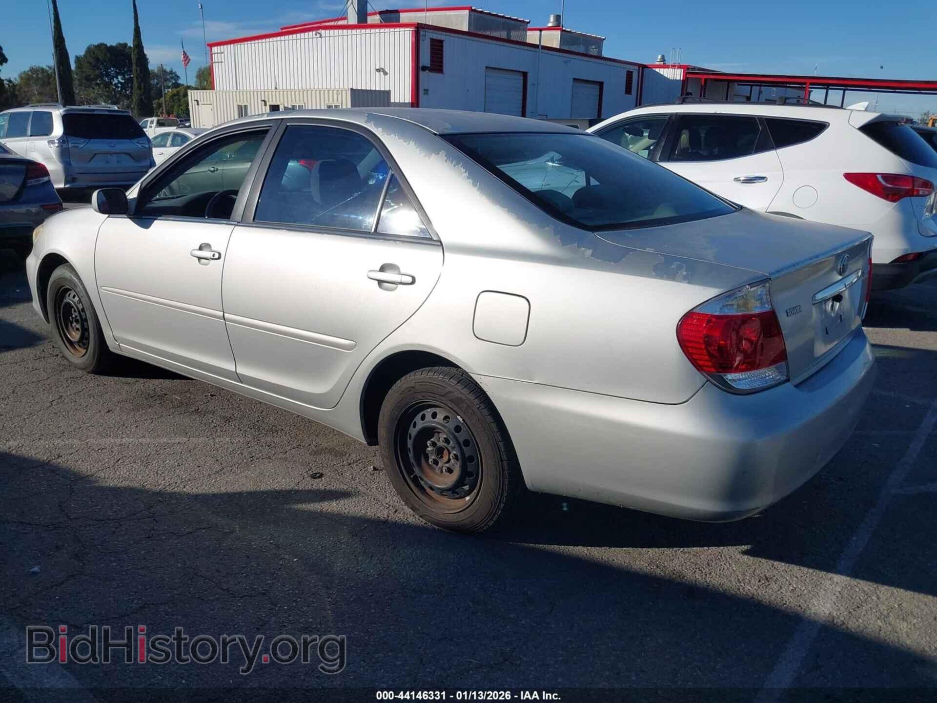 2006 TOYOTA CAMRY - VIN: 4T1BE32K96U725555 - Фото 3