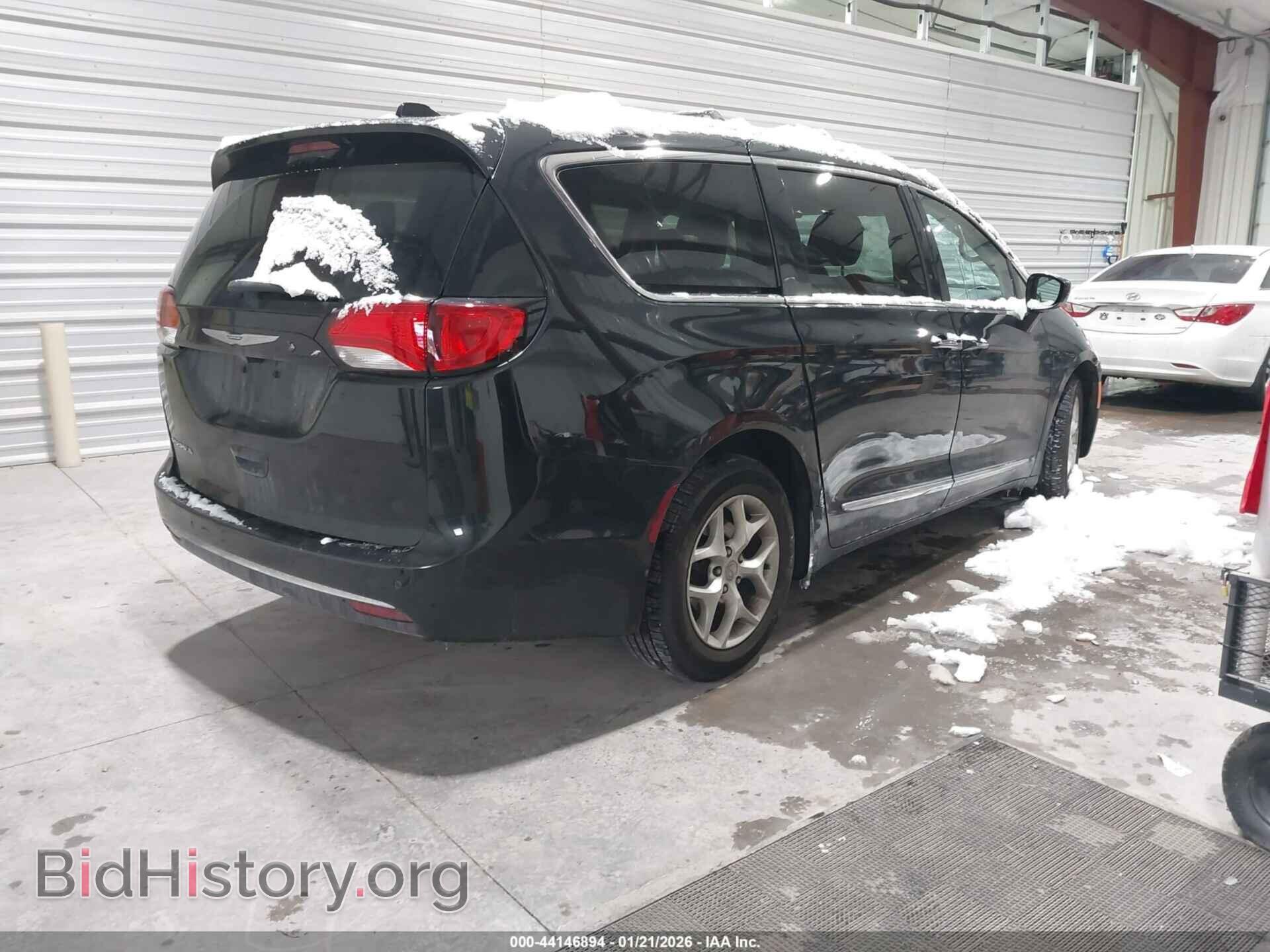 2017 CHRYSLER PACIFICA - VIN: 2C4RC1EG8HR757448 - Фото 4
