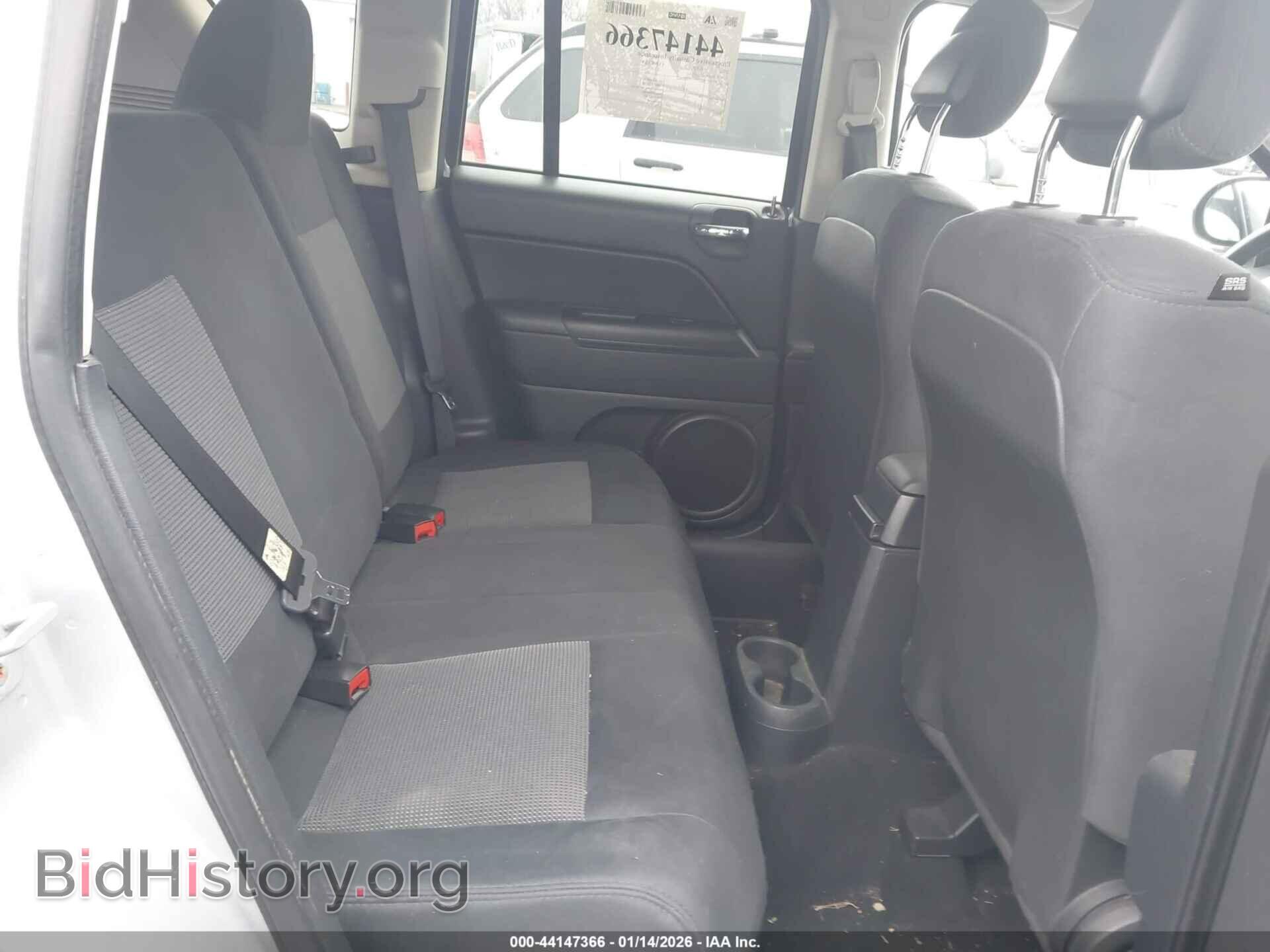 2012 JEEP COMPASS - VIN: 1C4NJDBB0CD575365 - Photo 8