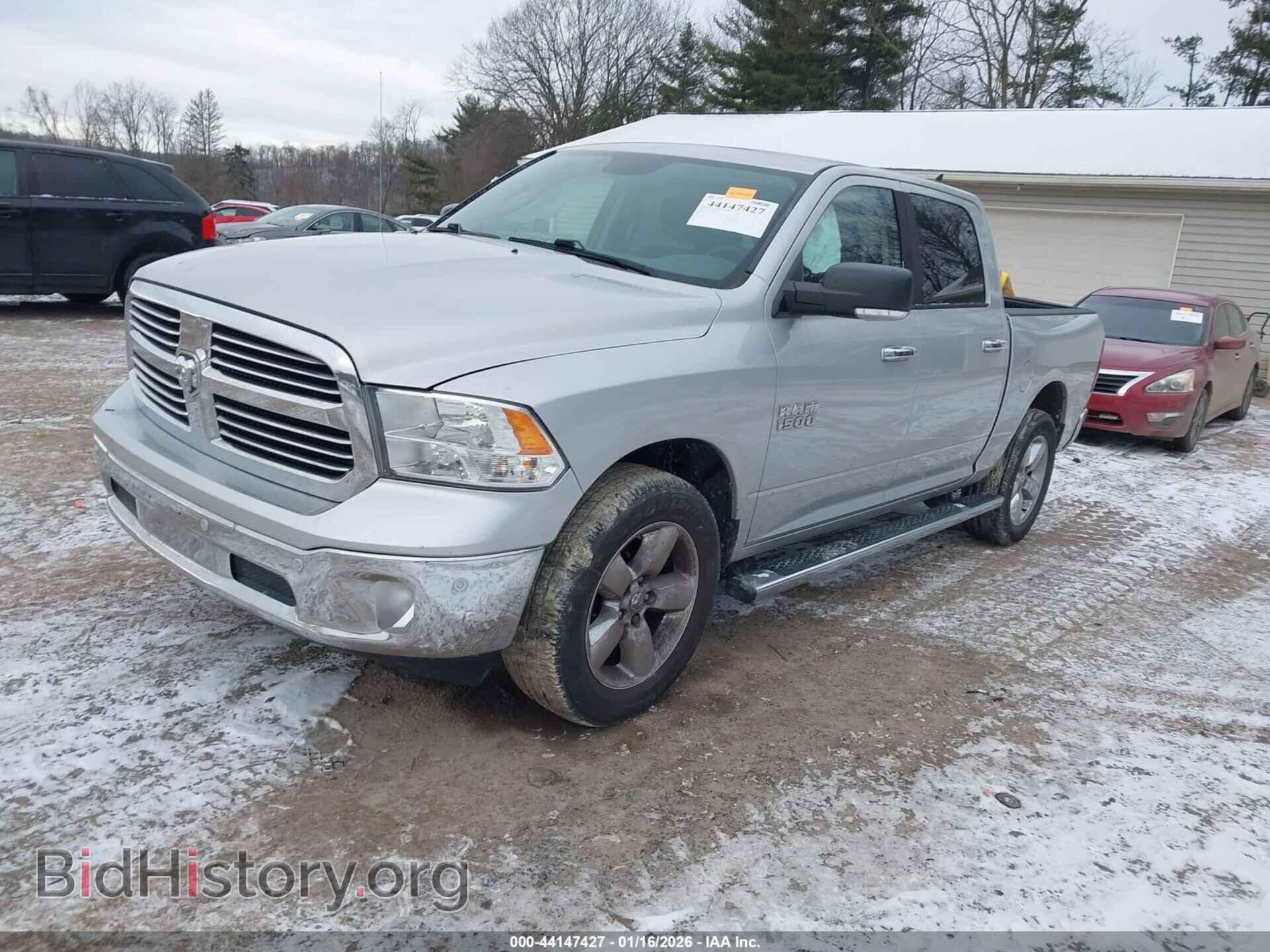 2016 RAM 1500 - VIN: 1C6RR7LG8GS297149 - Фото 2