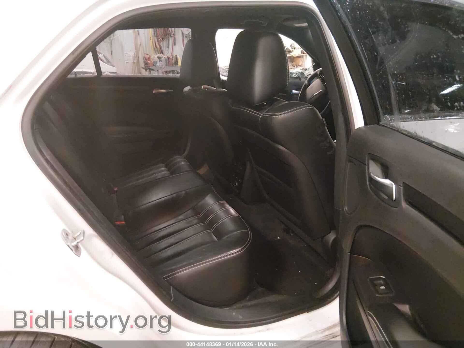 2012 CHRYSLER 300 - VIN: 2C3CCABG8CH141150 - Фото 8