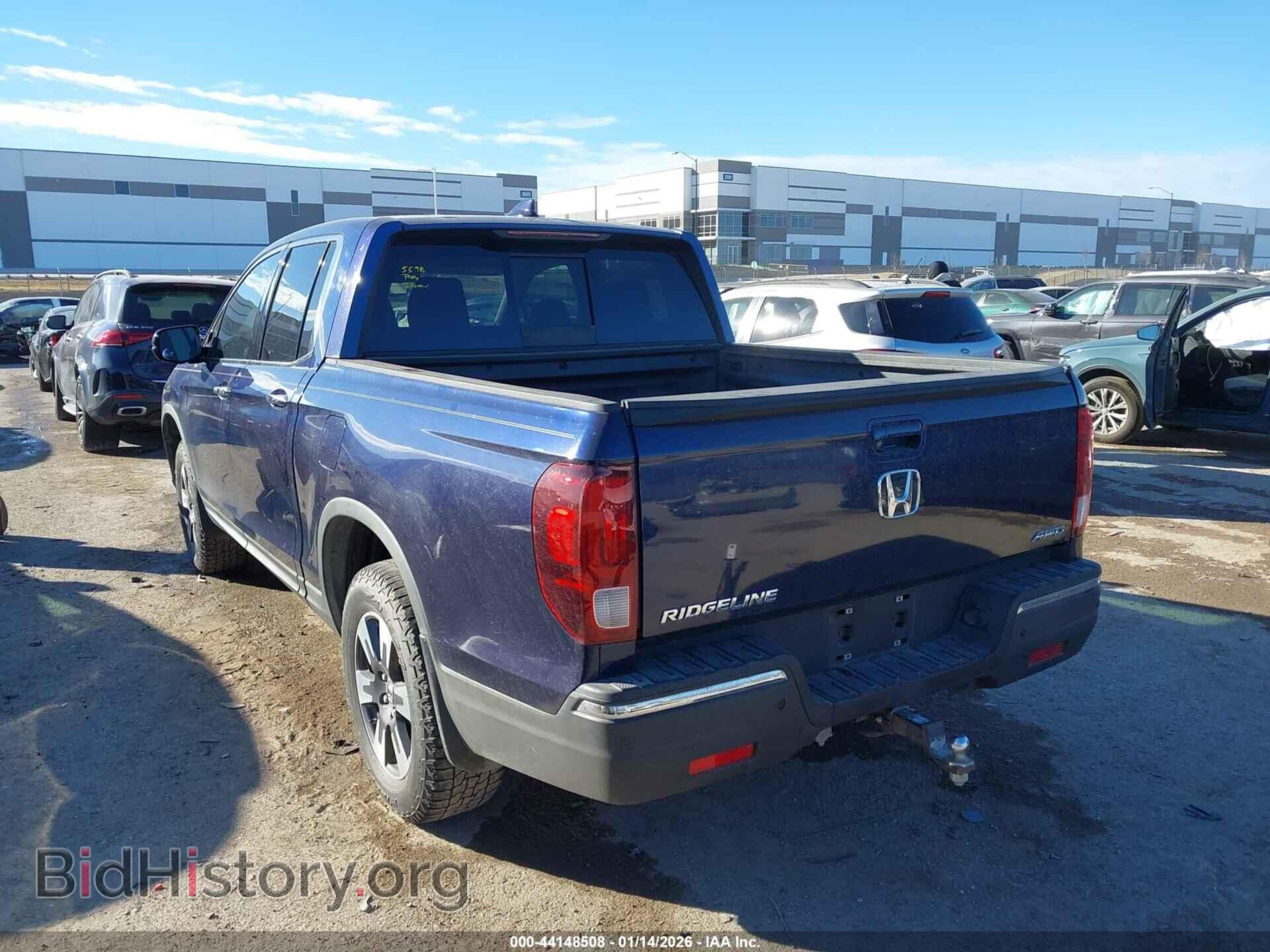 2017 HONDA RIDGELINE - VIN: 5FPYK3F77HB033097 - Photo 3