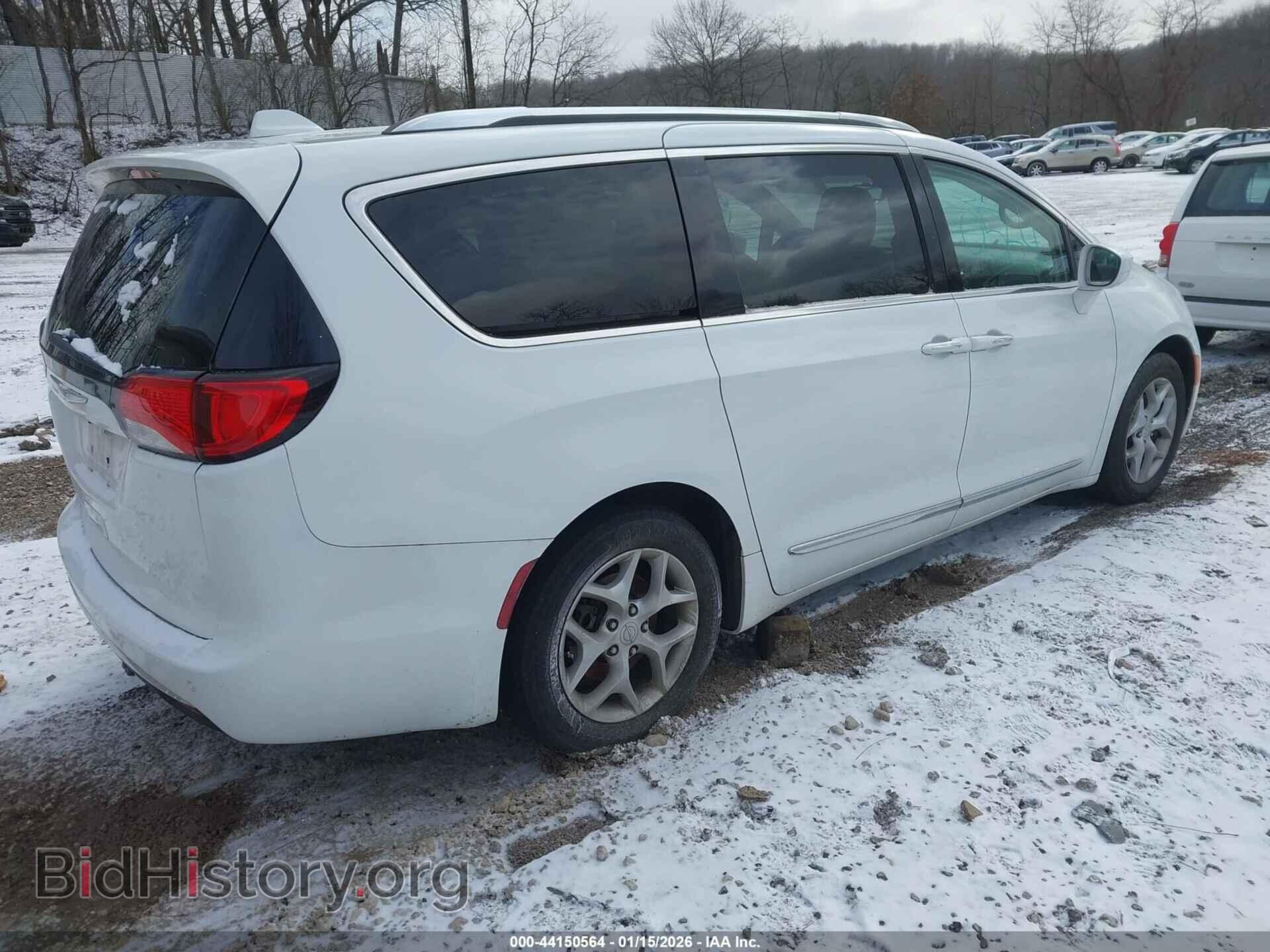 2017 CHRYSLER PACIFICA - VIN: 2C4RC1EG0HR507685 - Фото 4