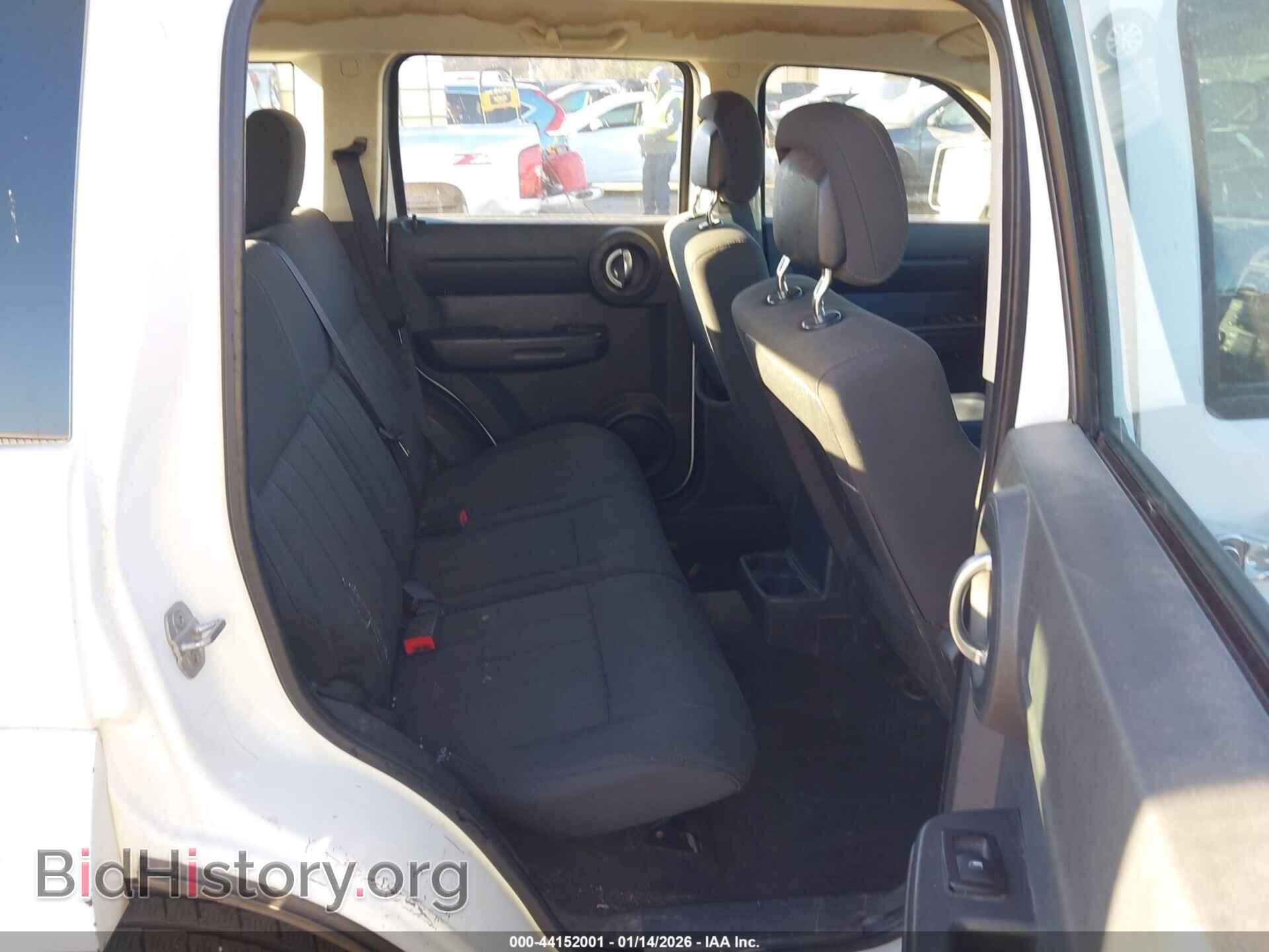 2011 DODGE NITRO - VIN: 1D4PT2GK7BW590239 - Photo 8