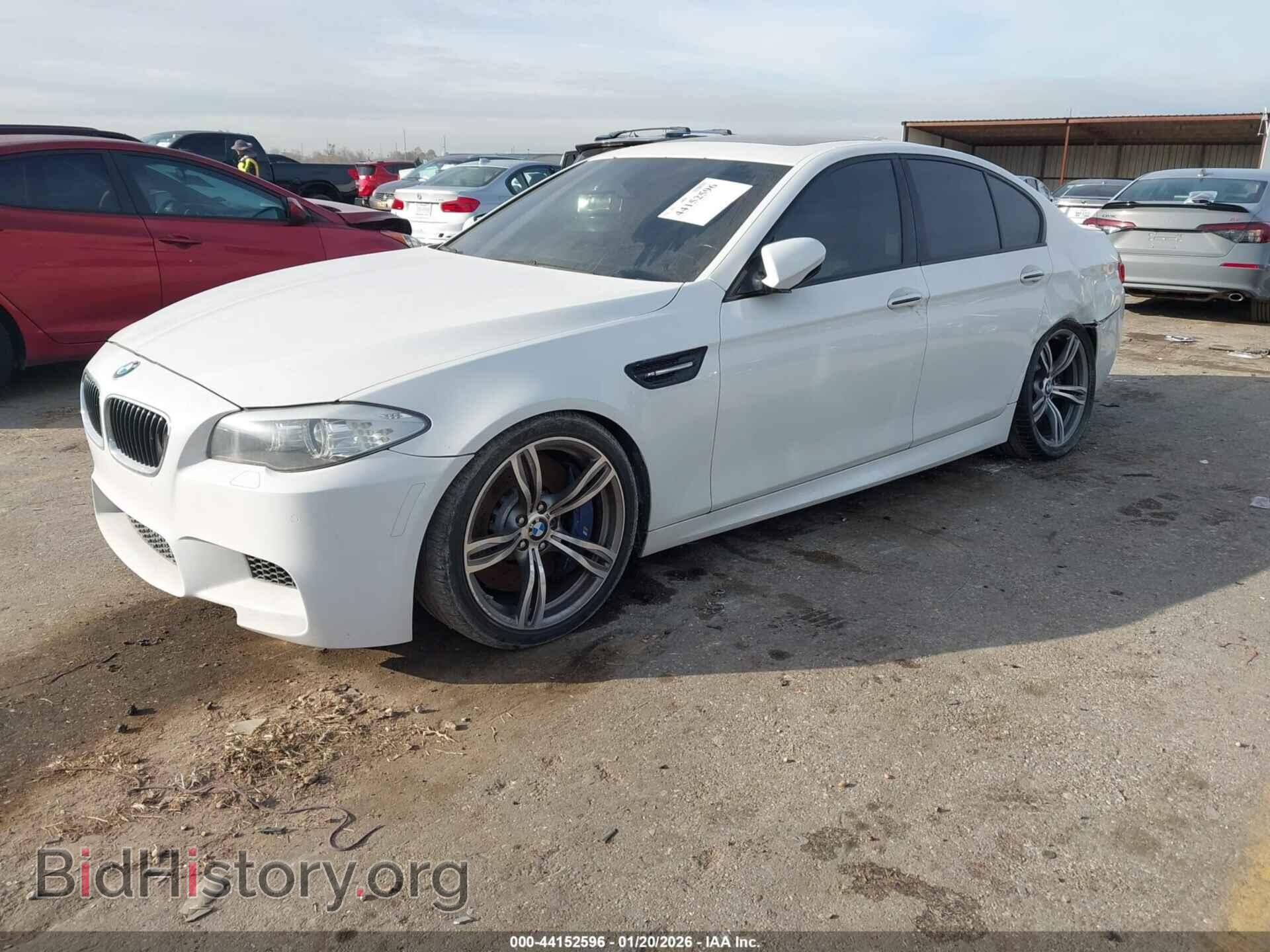 2013 BMW M5 - VIN: WBSFV9C52DC773699 - Photo 2