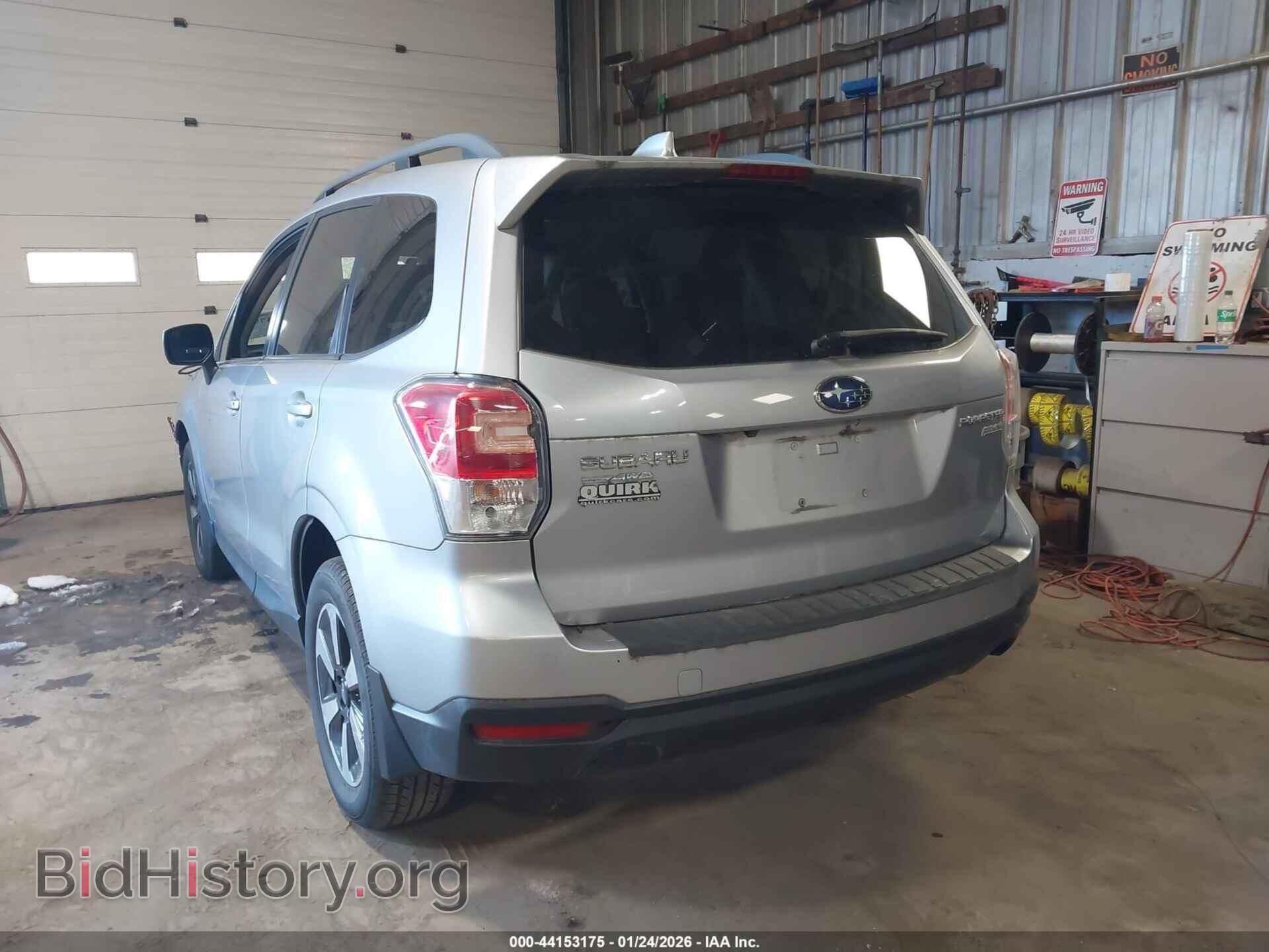 2017 SUBARU FORESTER - VIN: JF2SJAEC2HH515739 - Фото 3