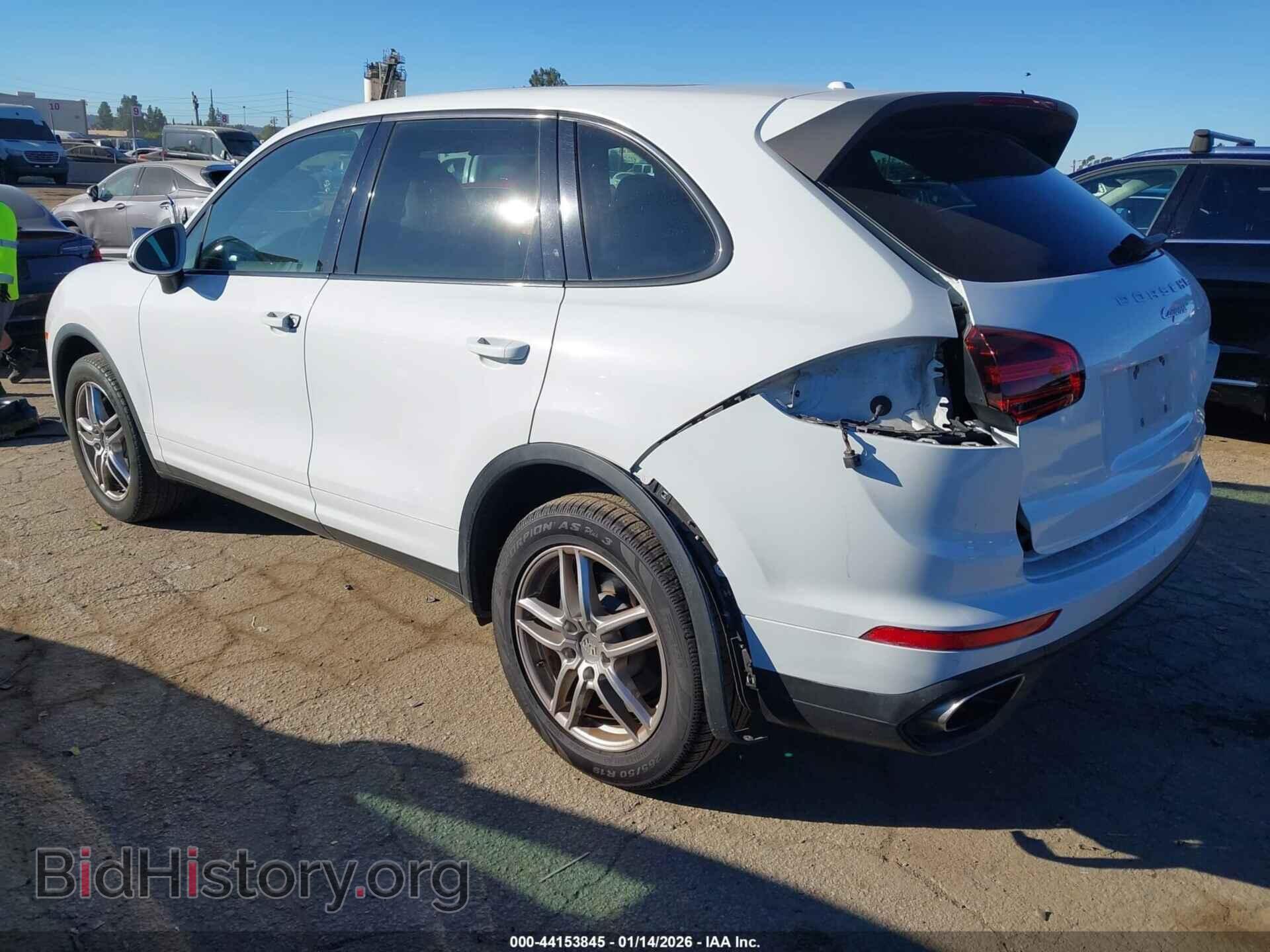 2016 PORSCHE CAYENNE - VIN: WP1AA2A22GLA08217 - Фото 3