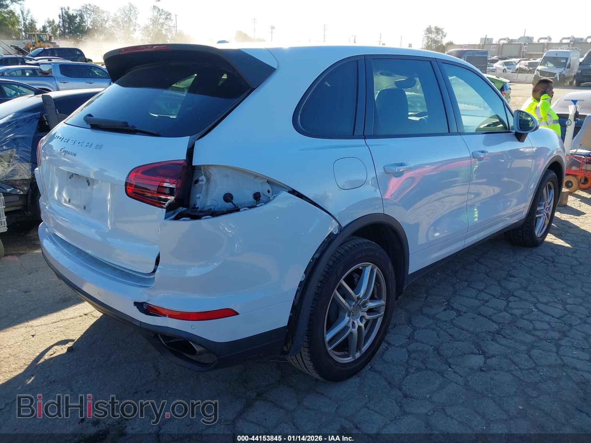 2016 PORSCHE CAYENNE - VIN: WP1AA2A22GLA08217 - Фото 4