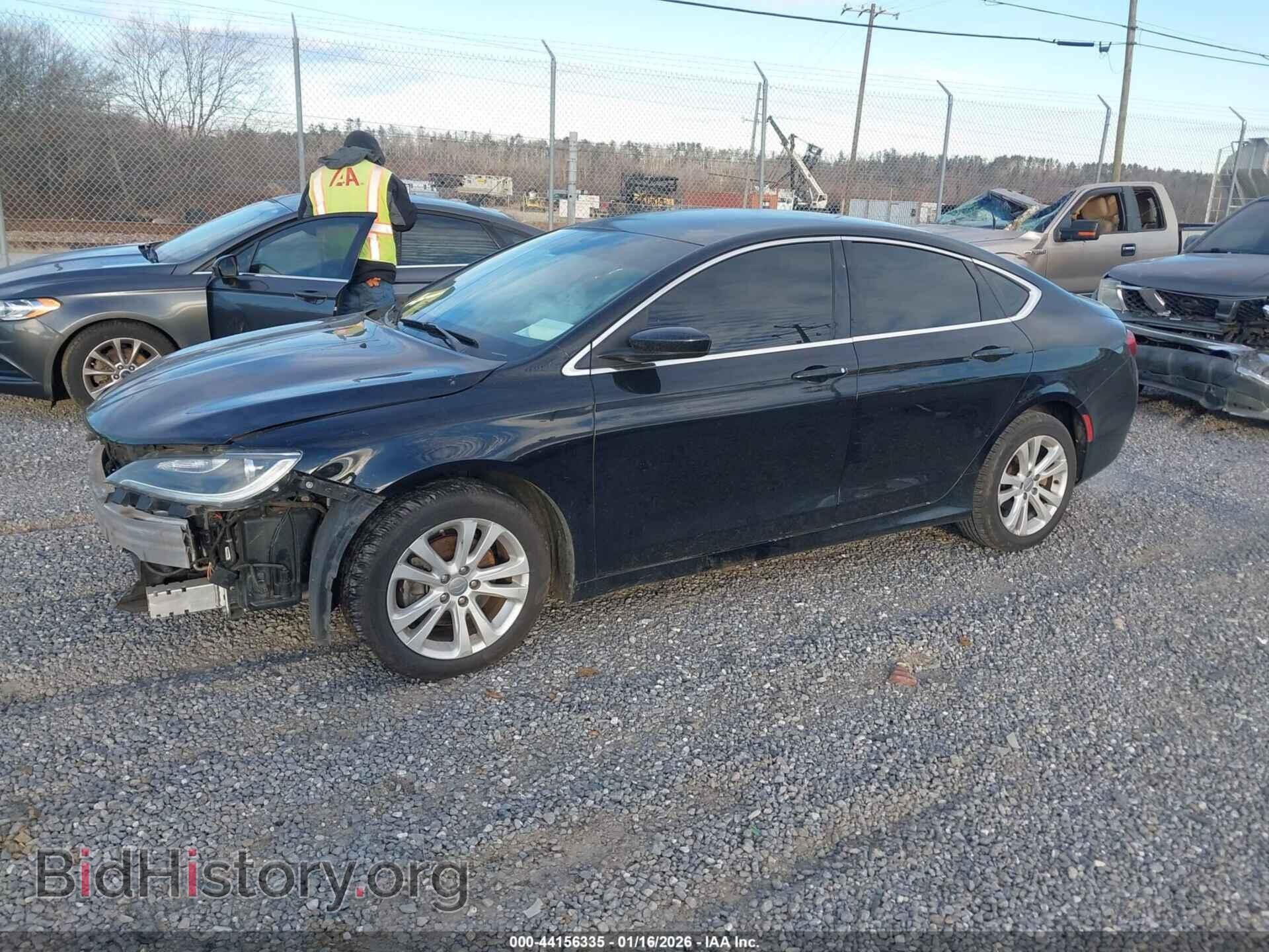 2016 CHRYSLER 200 - VIN: 1C3CCCAB6GN136902 - Фото 2
