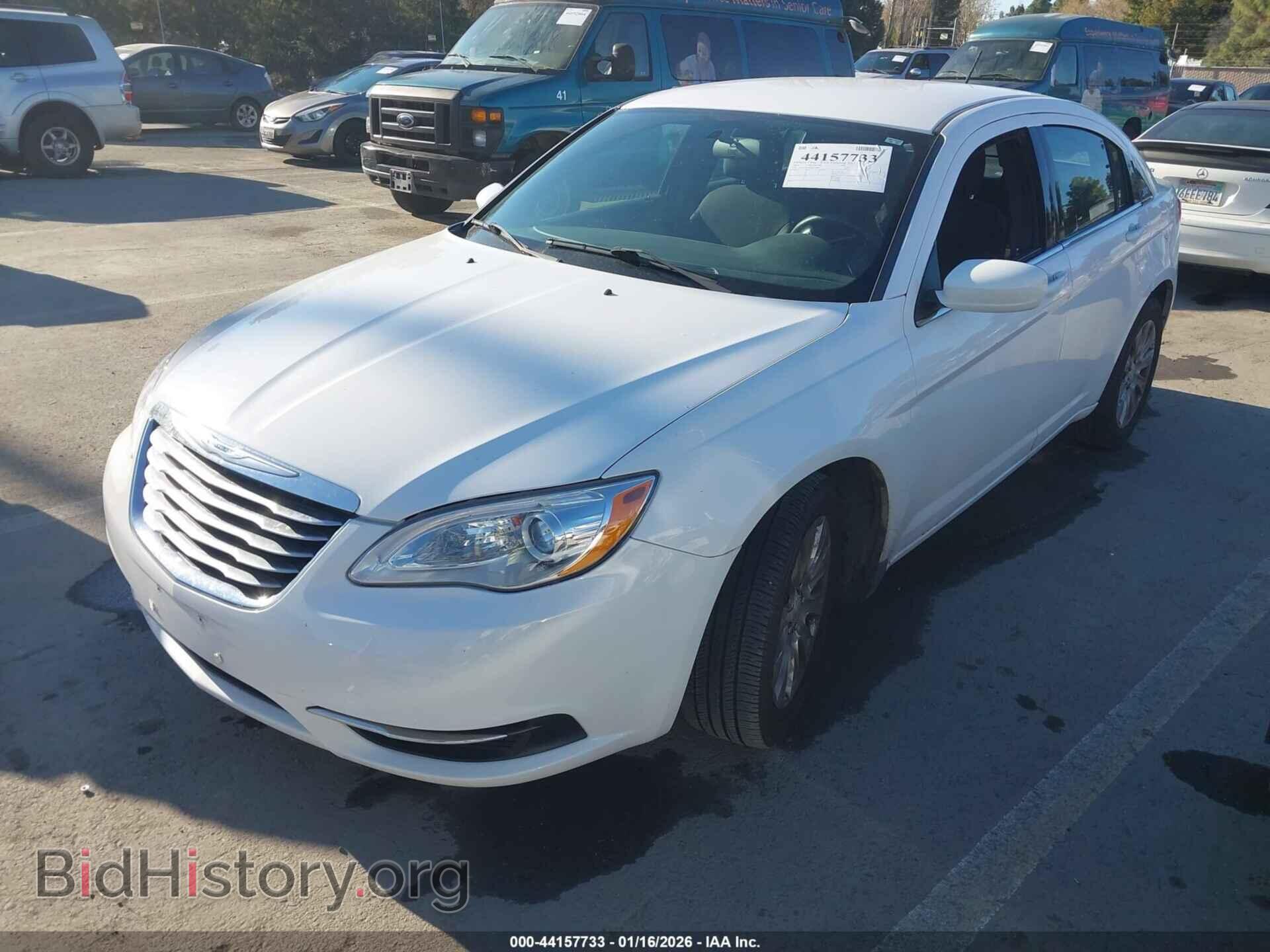 2014 CHRYSLER 200 - VIN: 1C3CCBAB5EN210804 - Photo 2