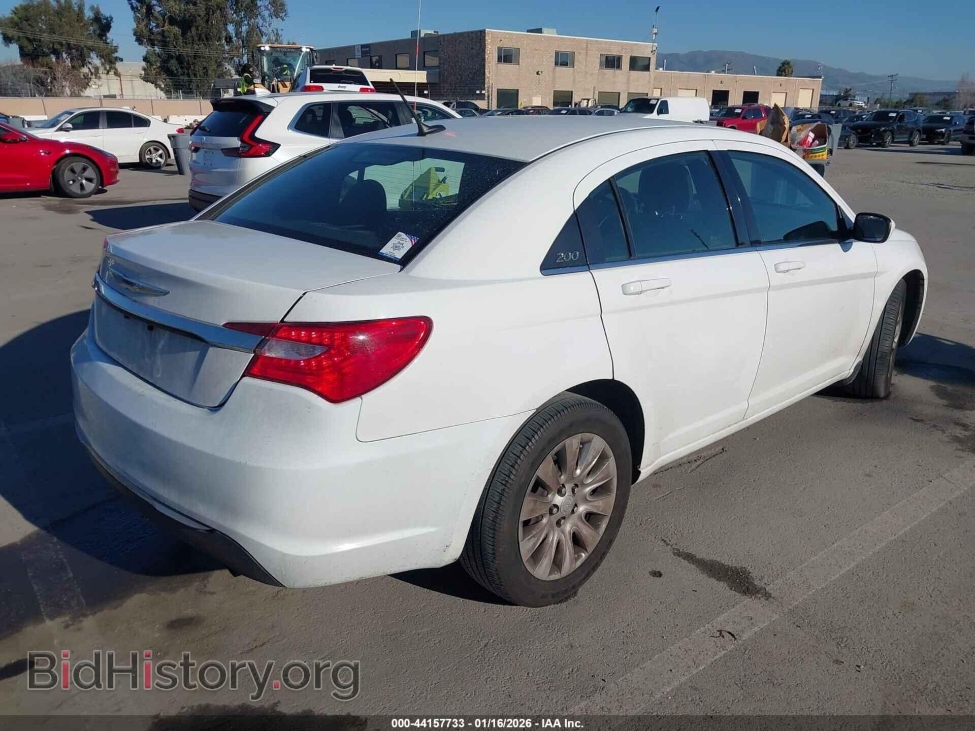 2014 CHRYSLER 200 - VIN: 1C3CCBAB5EN210804 - Photo 4