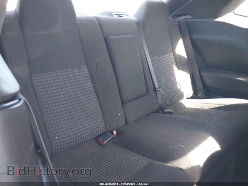 2019 Dodge CHALLENGER (VIN 2C3CDZAG0KH694211) — photo 8 of 17