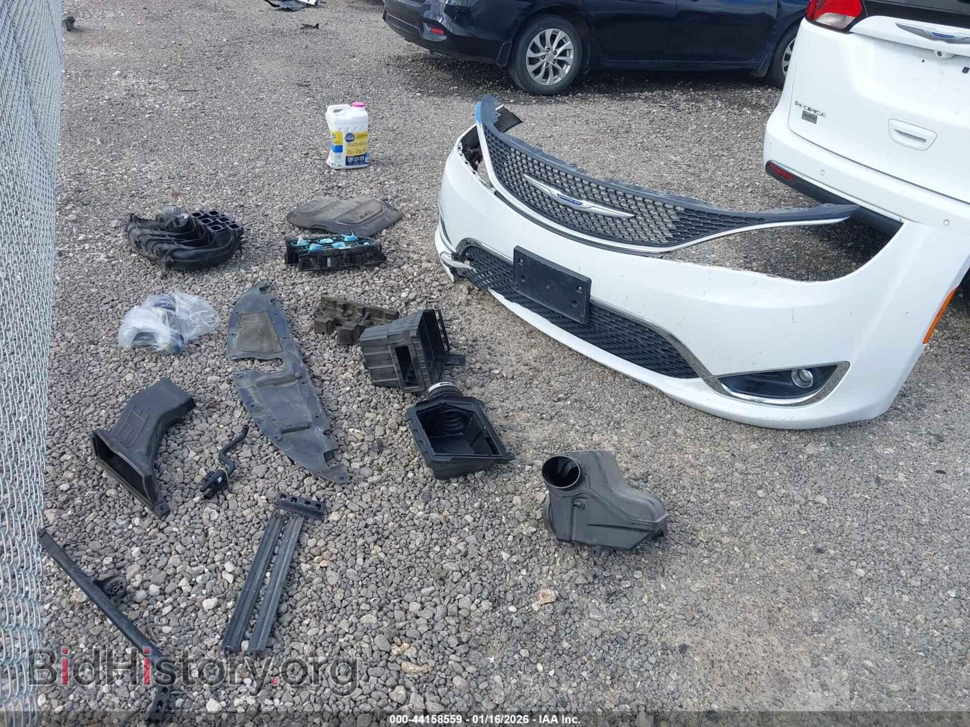 2020 CHRYSLER PACIFICA - VIN: 2C4RC1BG9LR105631 - Фото 12