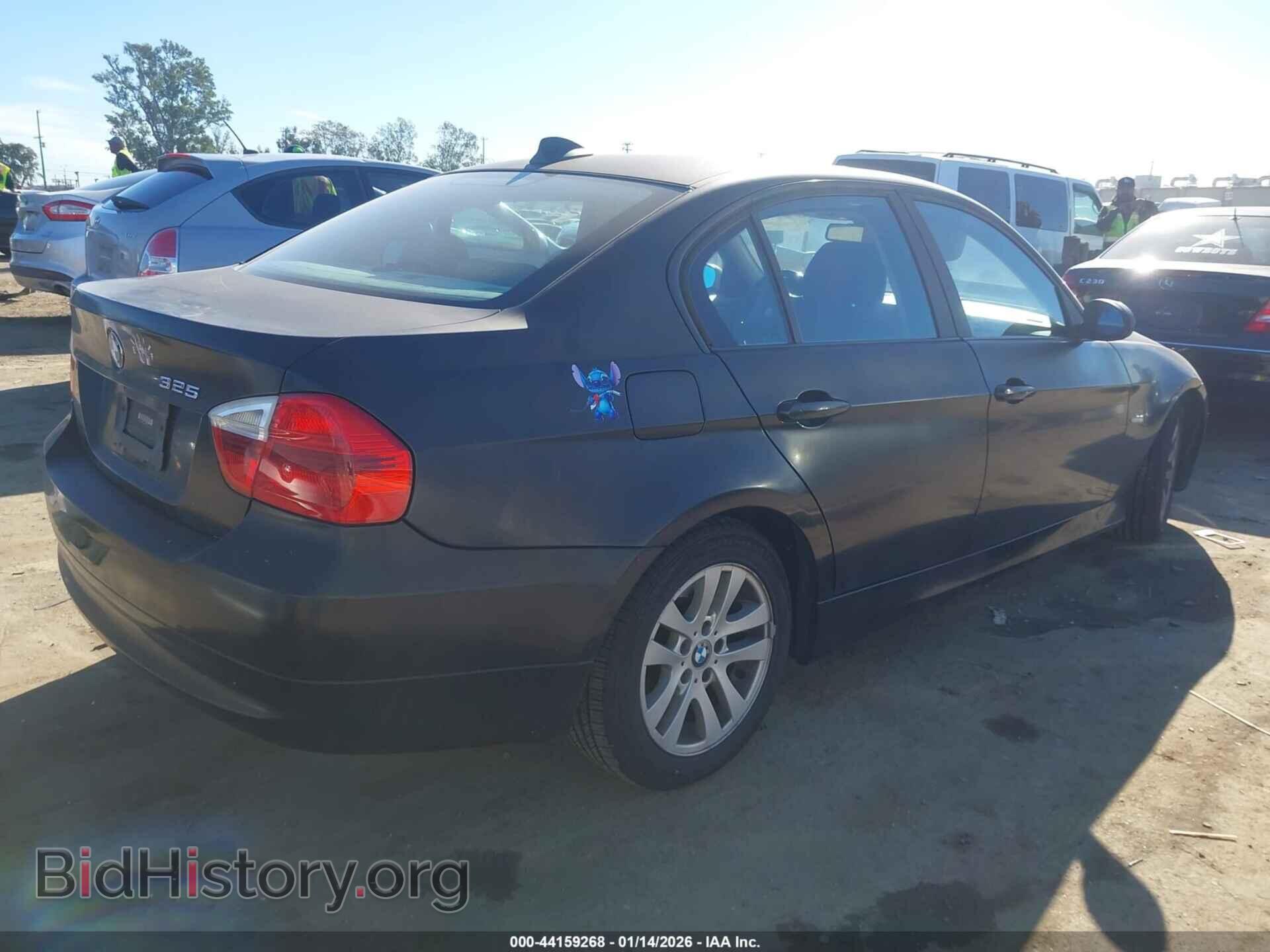 2006 BMW 325I - VIN: WBAVB13546PT03731 - Фото 4