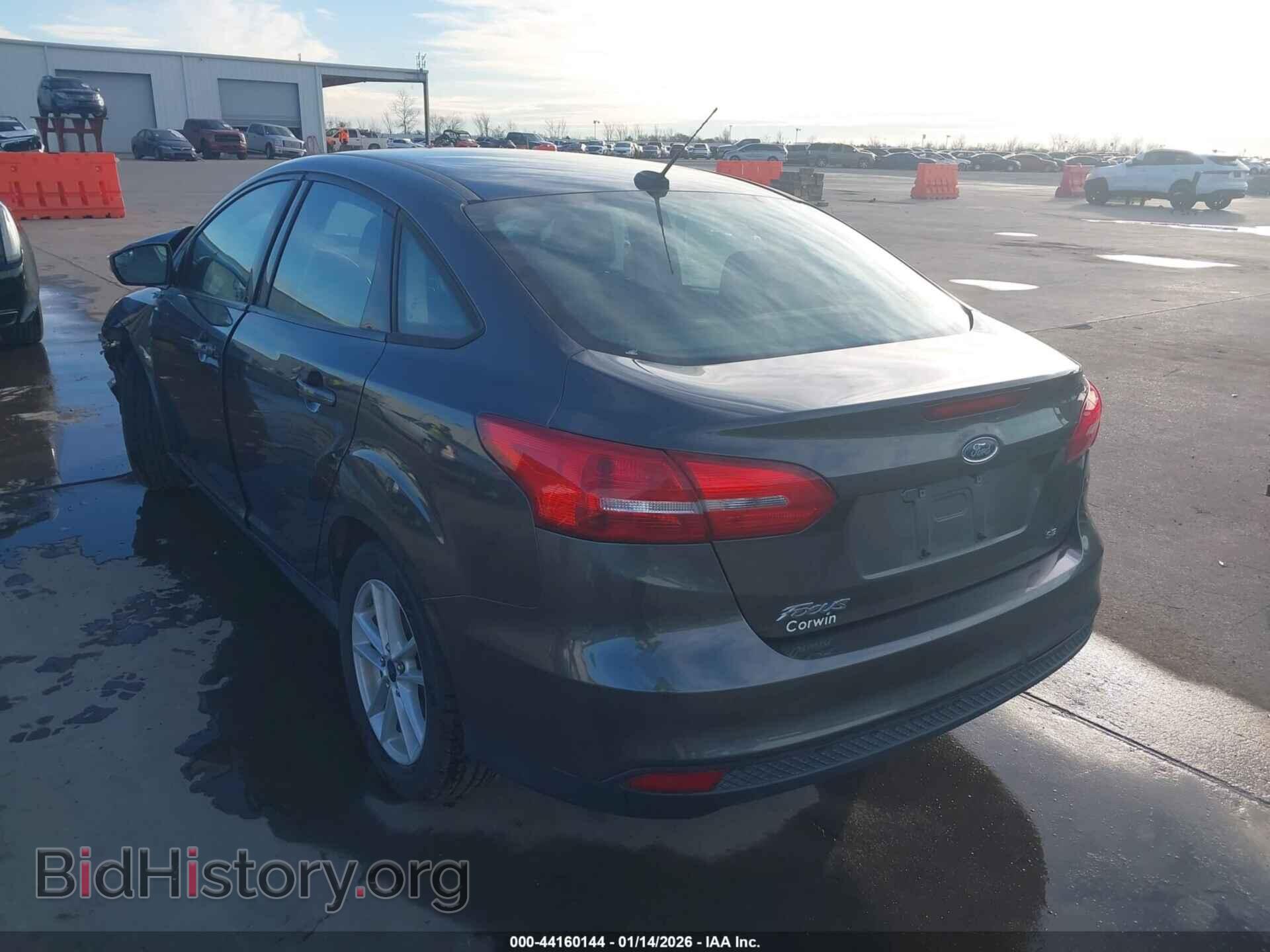 2017 FORD FOCUS - VIN: 1FADP3F29HL314303 - Фото 3