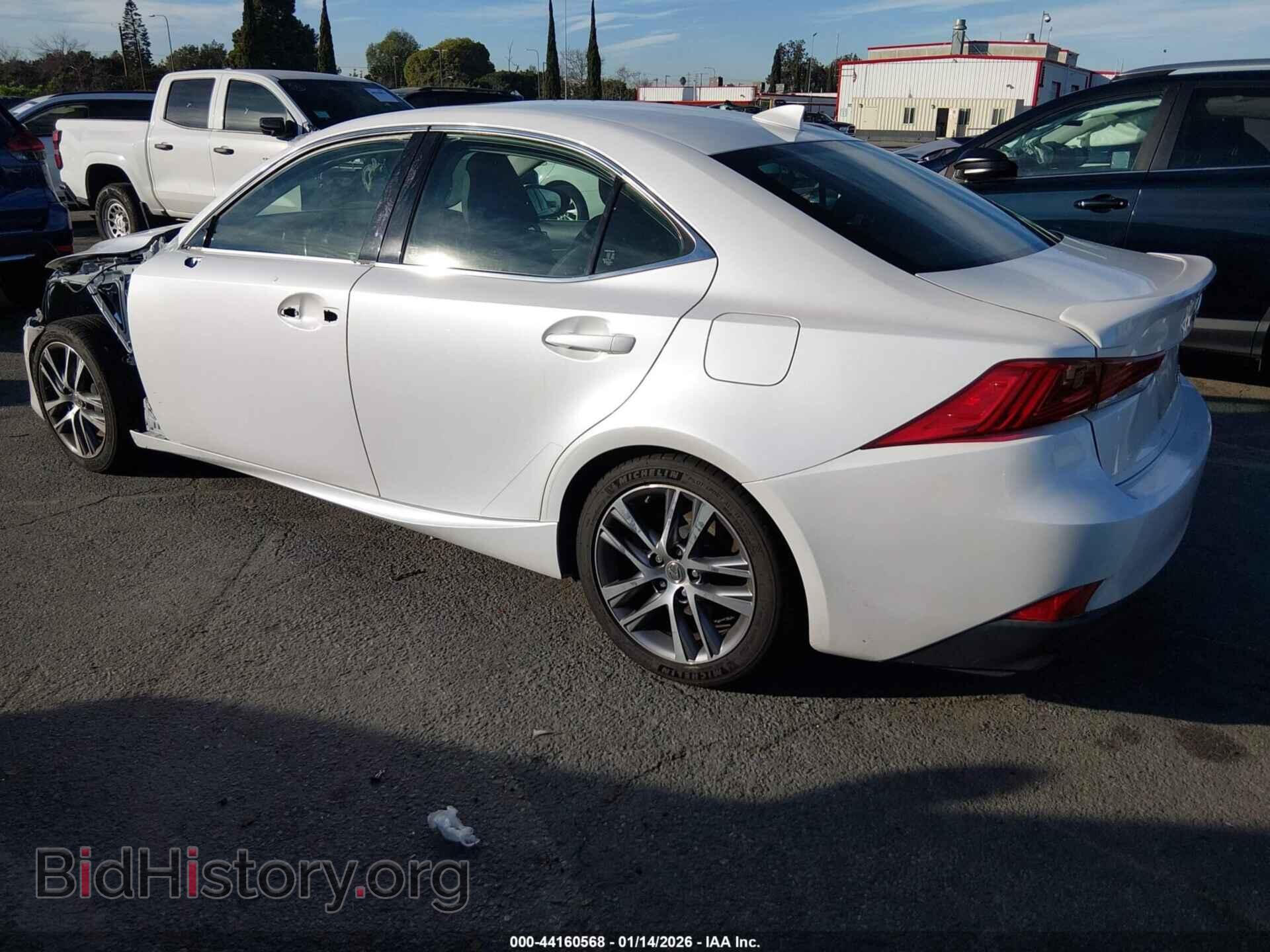 2018 LEXUS IS 300 - VIN: JTHBA1D27J5074574 - Фото 3