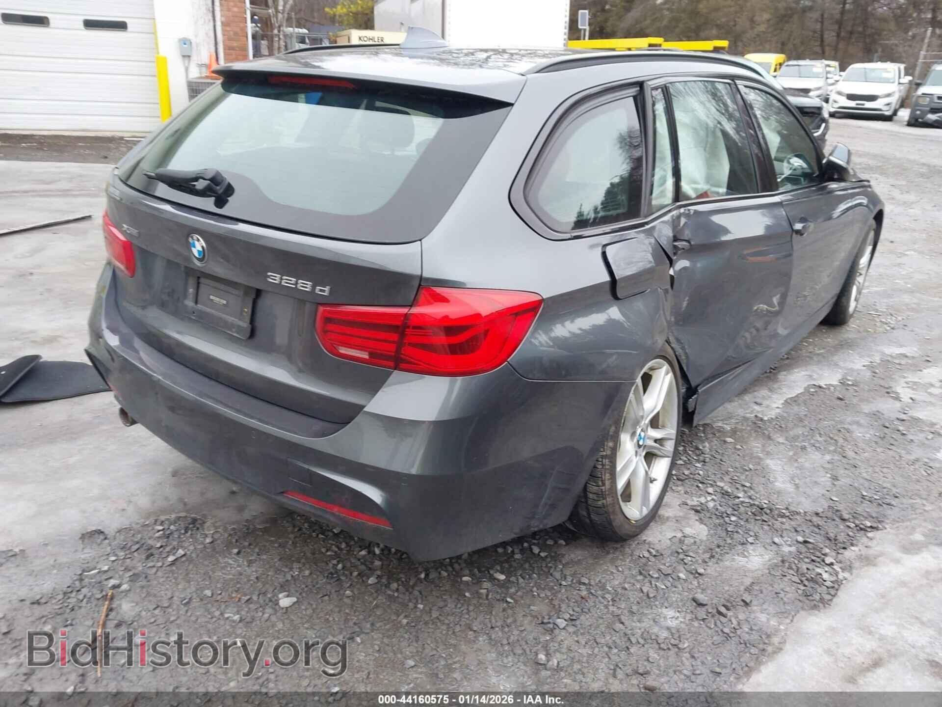 2016 BMW 328D - VIN: WBA8J1C56GK710903 - Фото 4