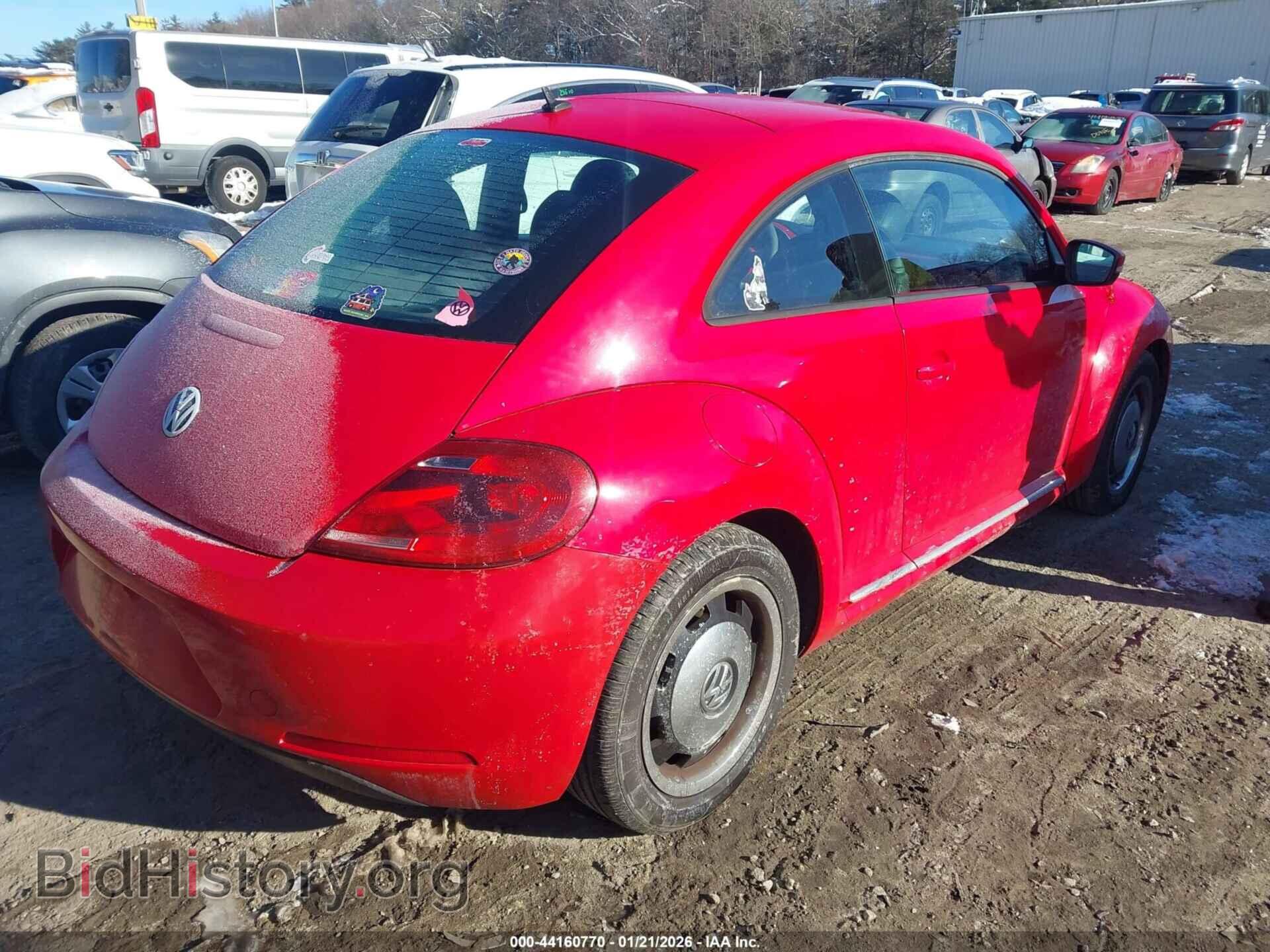 2013 VOLKSWAGEN BEETLE - VIN: 3VWJP7AT7DM607966 - Фото 4