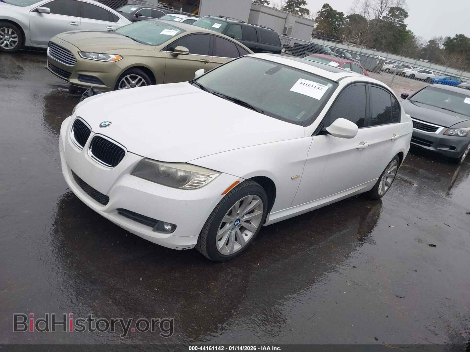 2011 BMW 328I - VIN: WBAPH7C52BE683006 - Фото 2