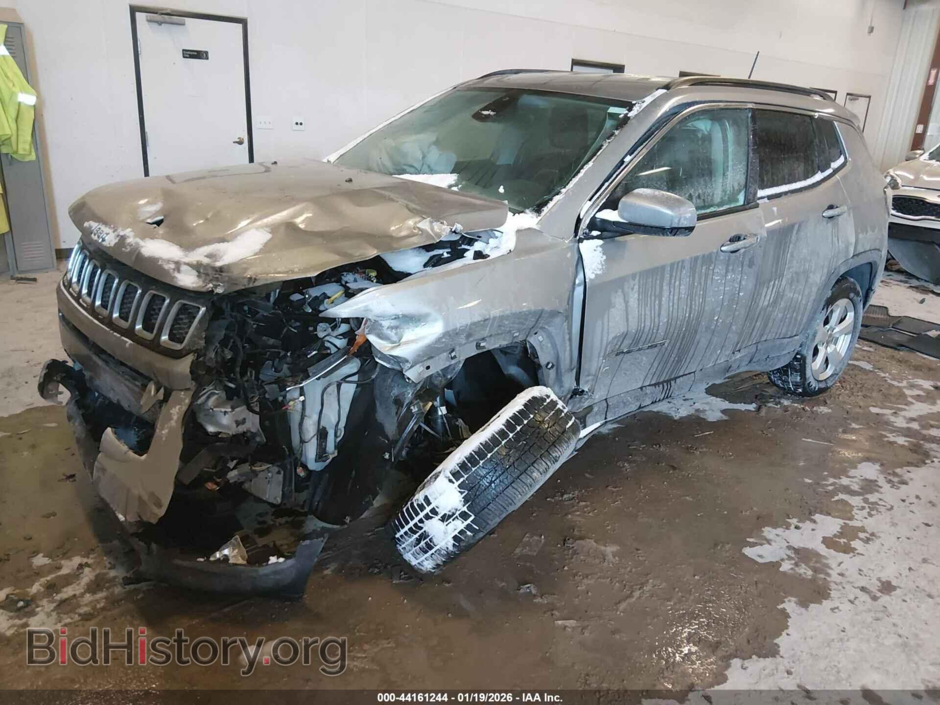 2018 JEEP COMPASS - VIN: 3C4NJDBB2JT177582 - Фото 2