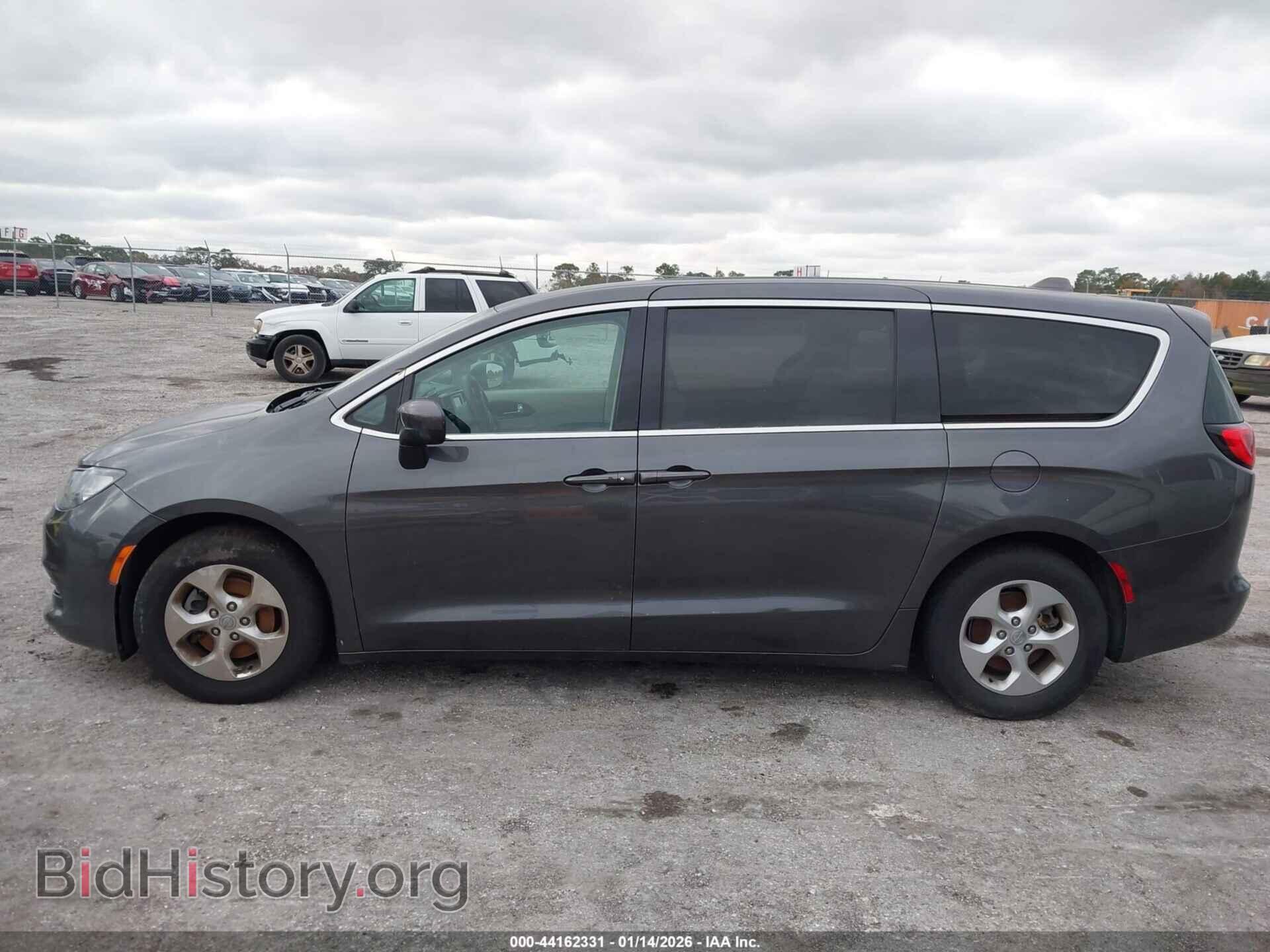 2017 CHRYSLER PACIFICA - VIN: 2C4RC1CG7HR521702 - Photo 13