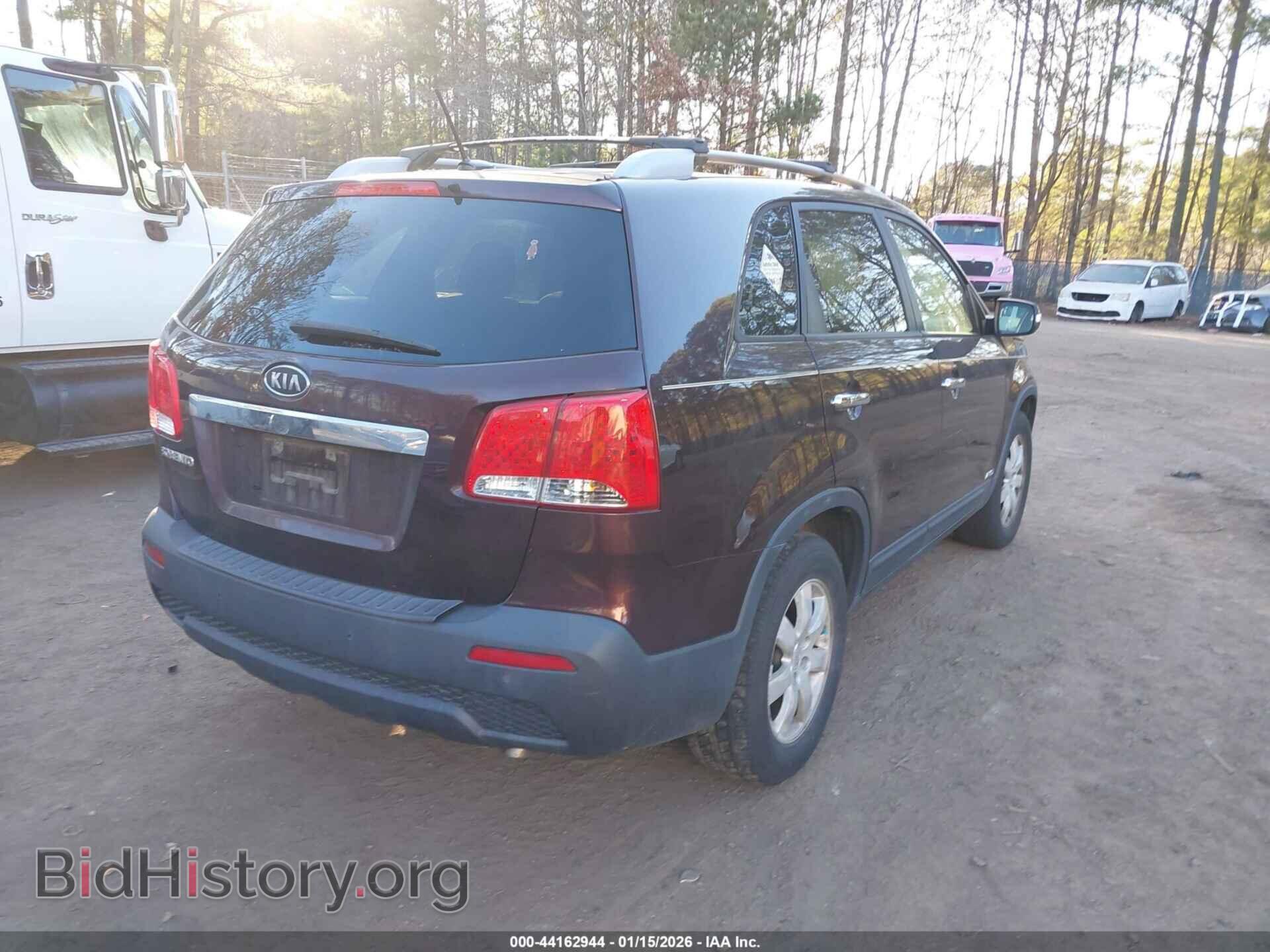2012 KIA SORENTO - VIN: 5XYKTDA64CG202204 - Фото 4