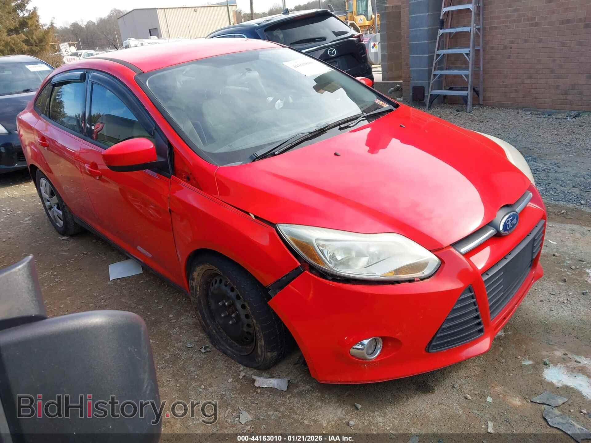 Photo 1FAHP3F28CL254282 - FORD FOCUS 2012