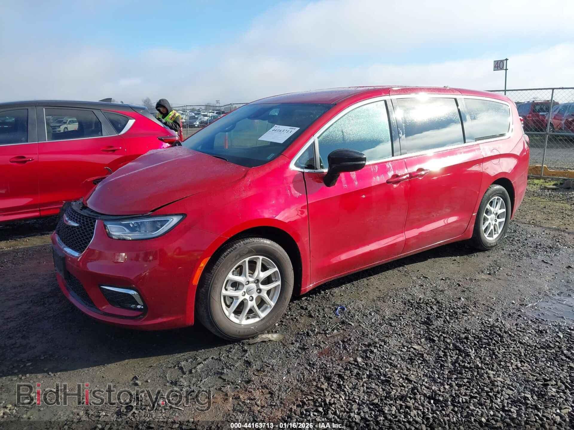 2025 CHRYSLER PACIFICA - VIN: 2C4RC1BG0SR556218 - Фото 2