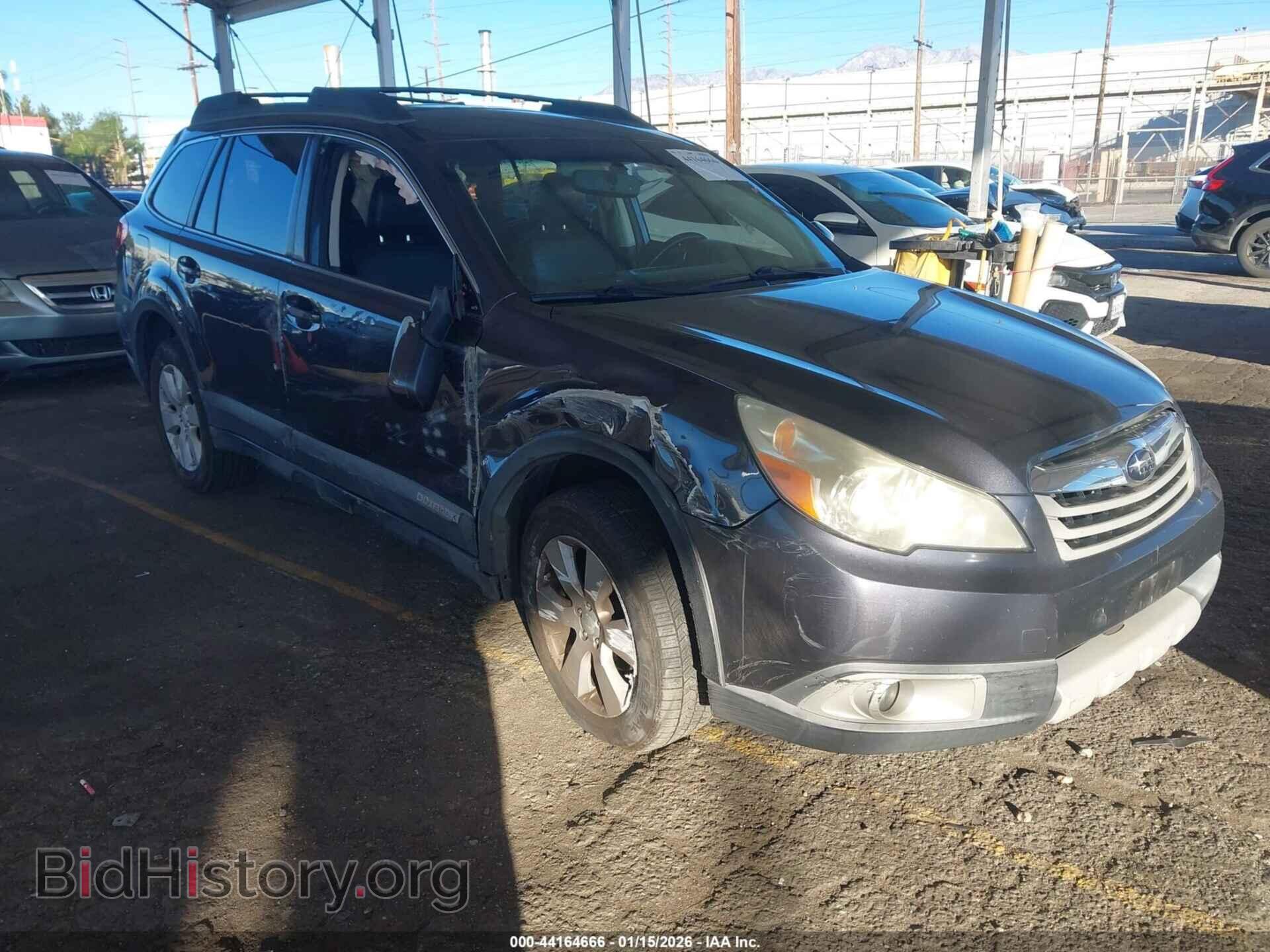 Photo 4S4BRBKC8B3356582 - SUBARU OUTBACK 2011