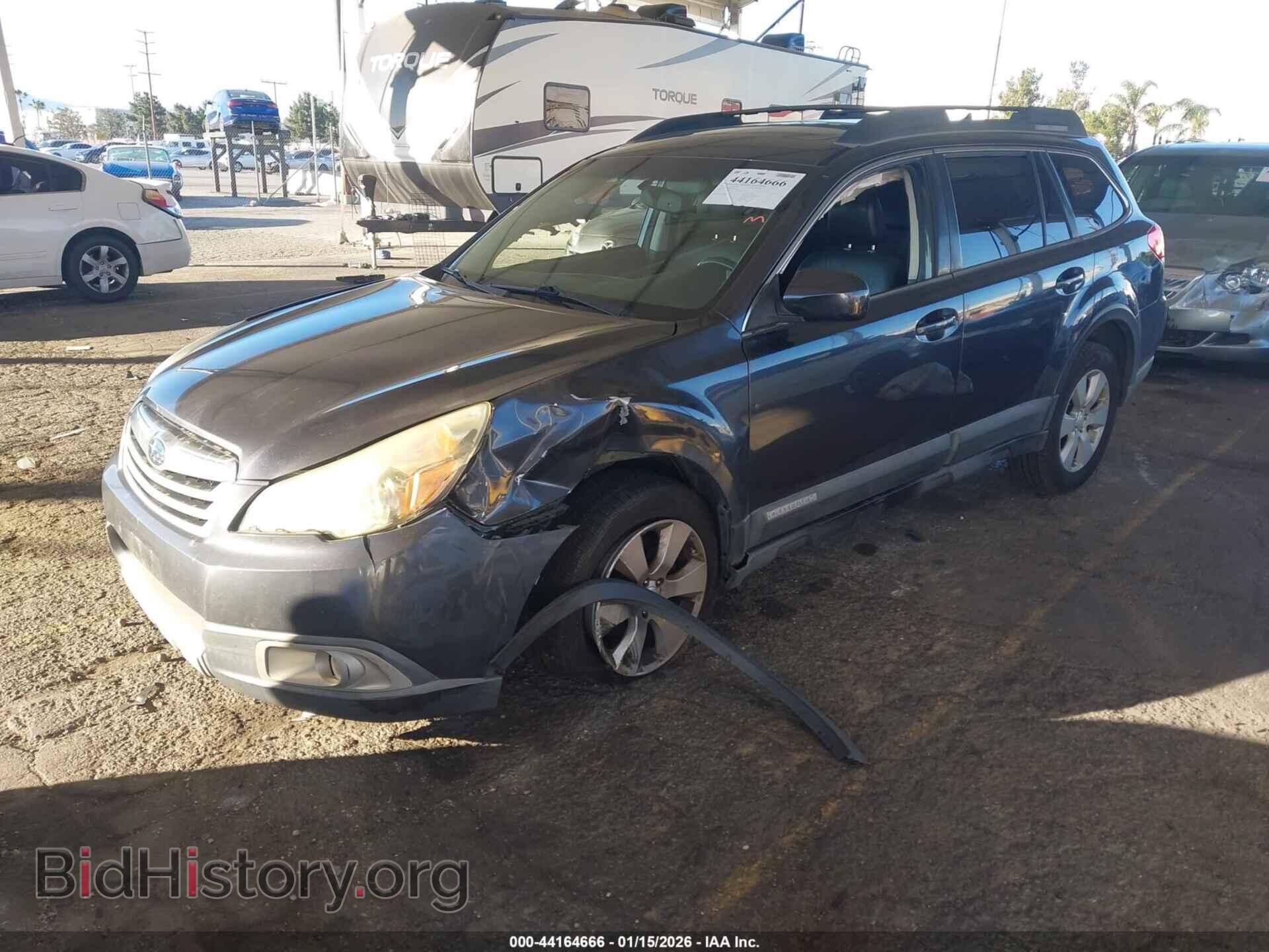 2011 SUBARU OUTBACK - VIN: 4S4BRBKC8B3356582 - Фото 2