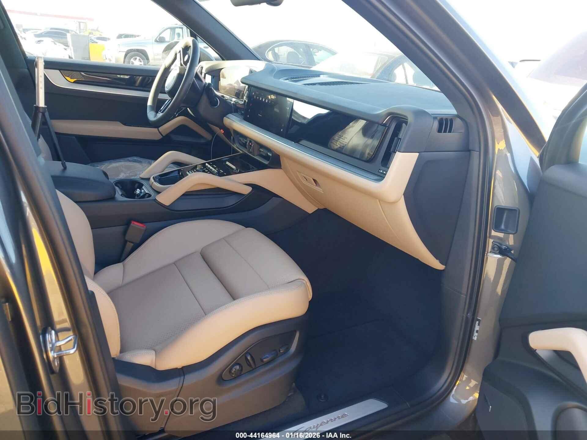 2025 PORSCHE CAYENNE - VIN: WP1AA2AY6SDA00256 - Photo 5