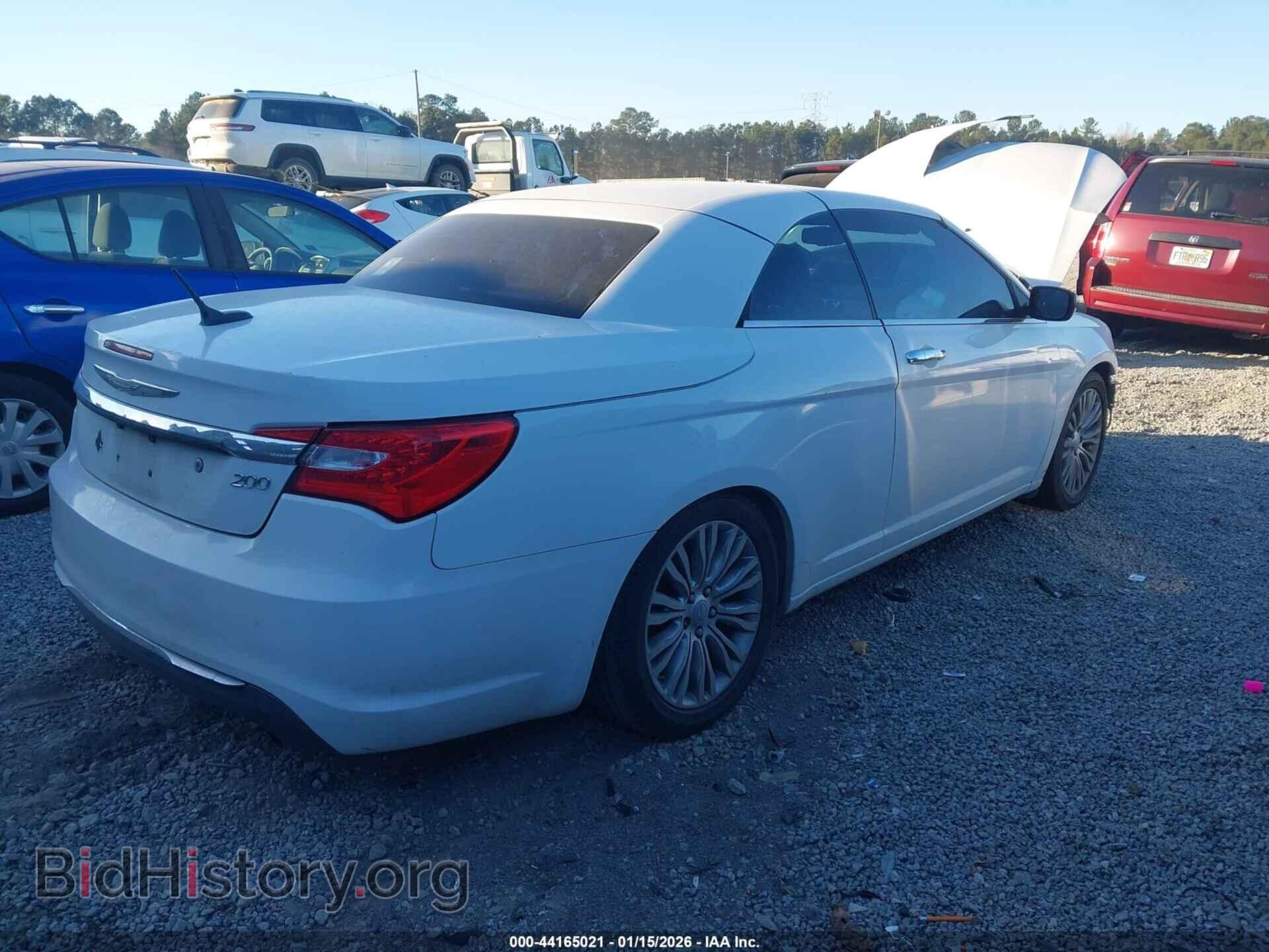 2013 CHRYSLER 200 - VIN: 1C3BCBFG3DN555733 - Photo 4