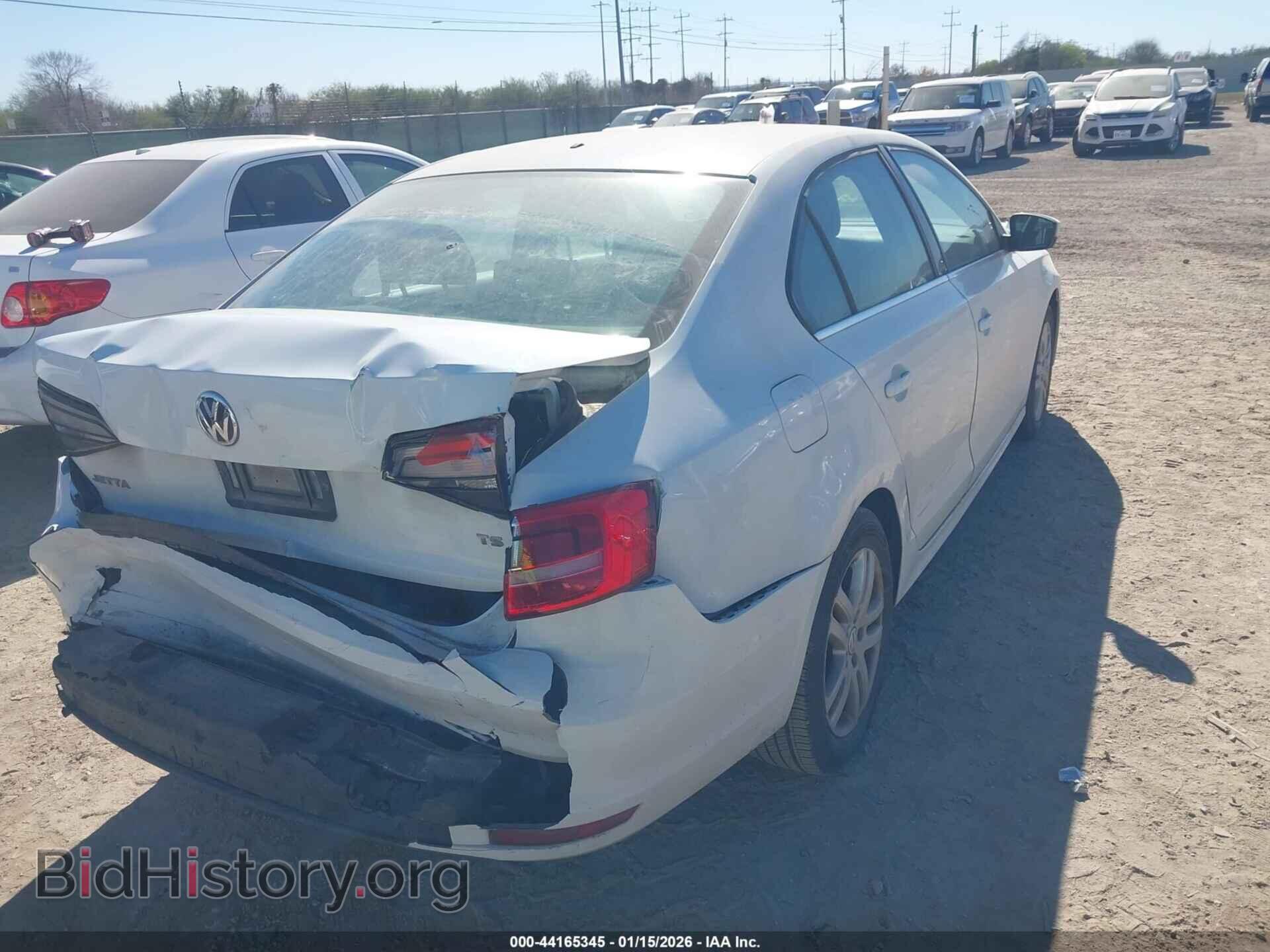 2017 VOLKSWAGEN JETTA - VIN: 3VW2B7AJ7HM333045 - Фото 4