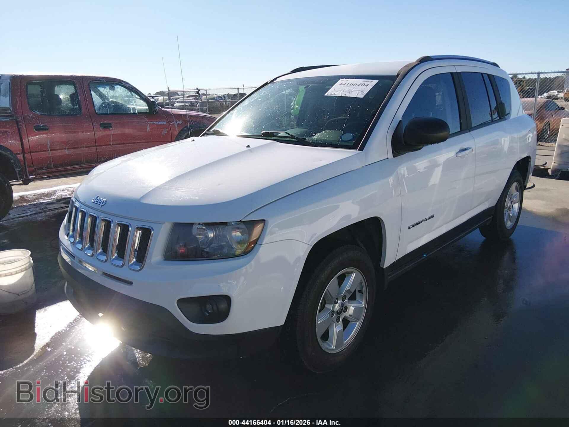 2014 JEEP COMPASS - VIN: 1C4NJCBA2ED881746 - Photo 2
