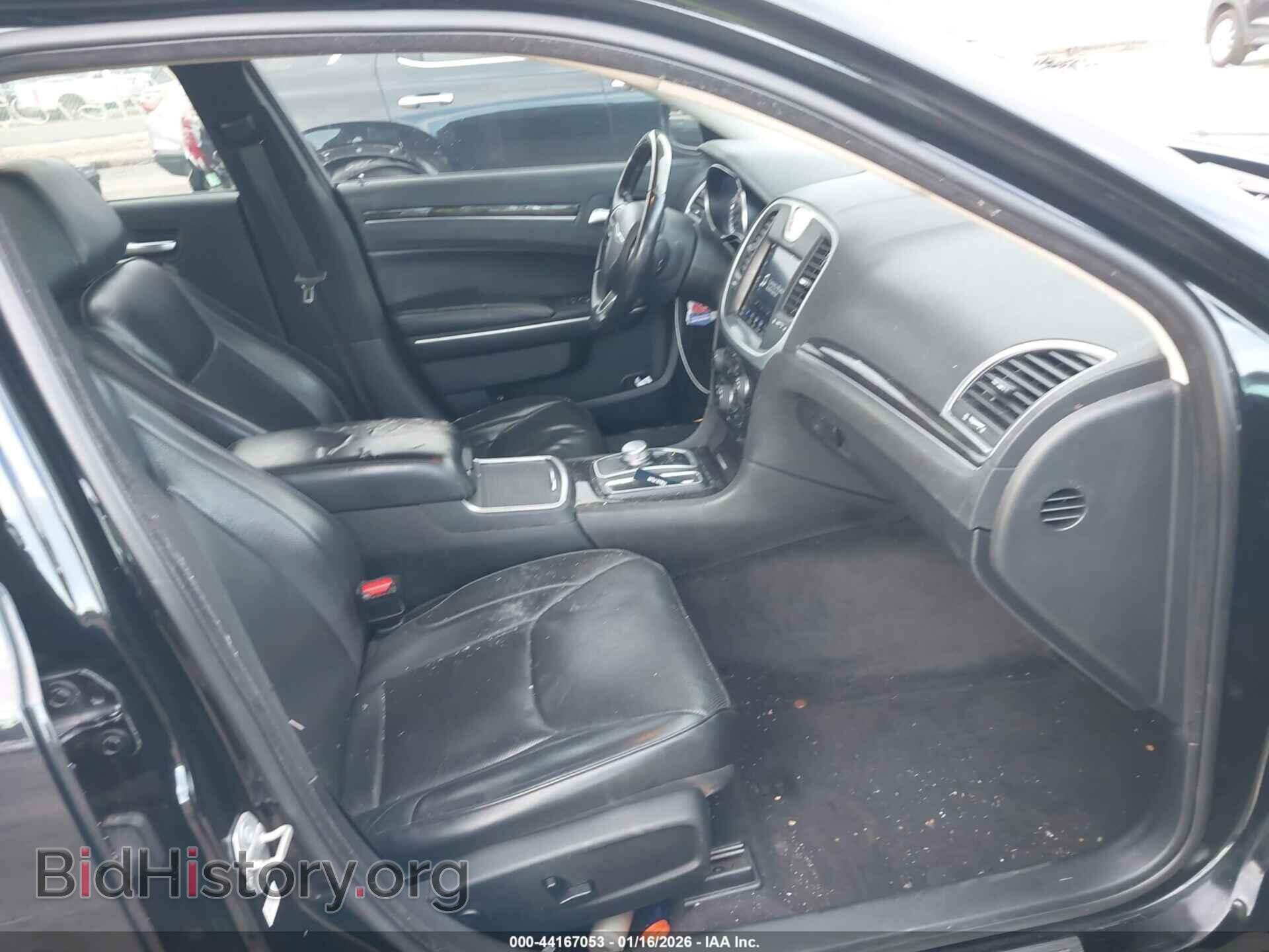 2019 CHRYSLER 300 - VIN: 2C3CCAEGXKH528244 - Фото 5
