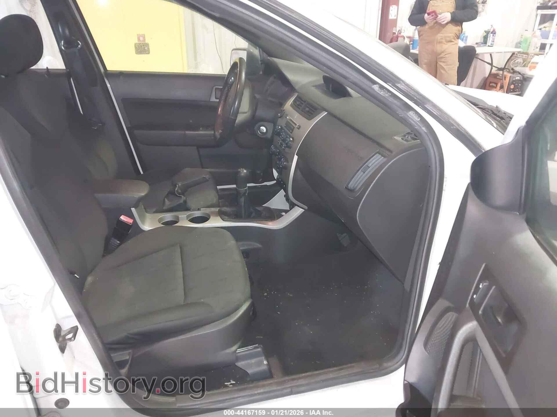 2011 FORD FOCUS - VIN: 1FAHP3FN3BW201268 - Photo 5