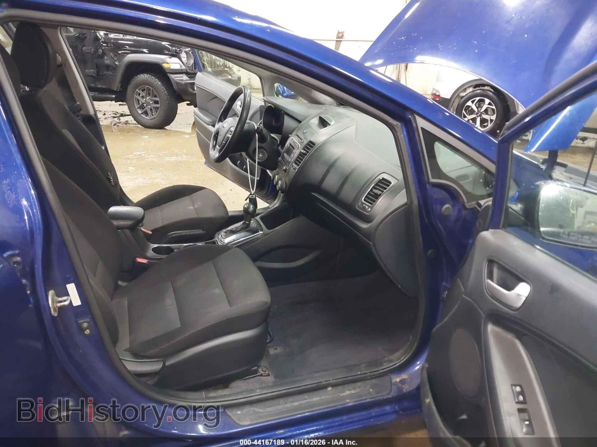 2017 KIA FORTE - VIN: 3KPFK4A78HE139108 - Фото 5