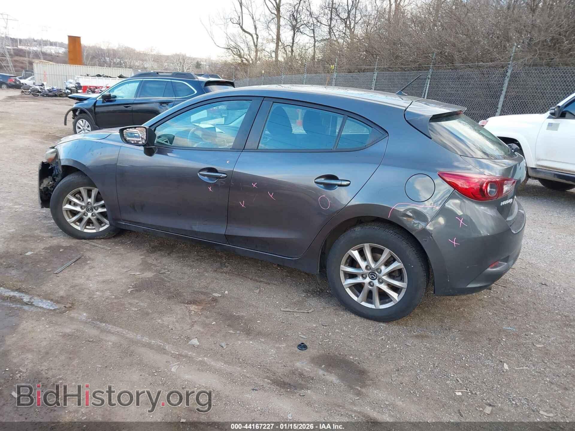 2018 MAZDA MAZDA3 - VIN: 3MZBN1K76JM204341 - Фото 3