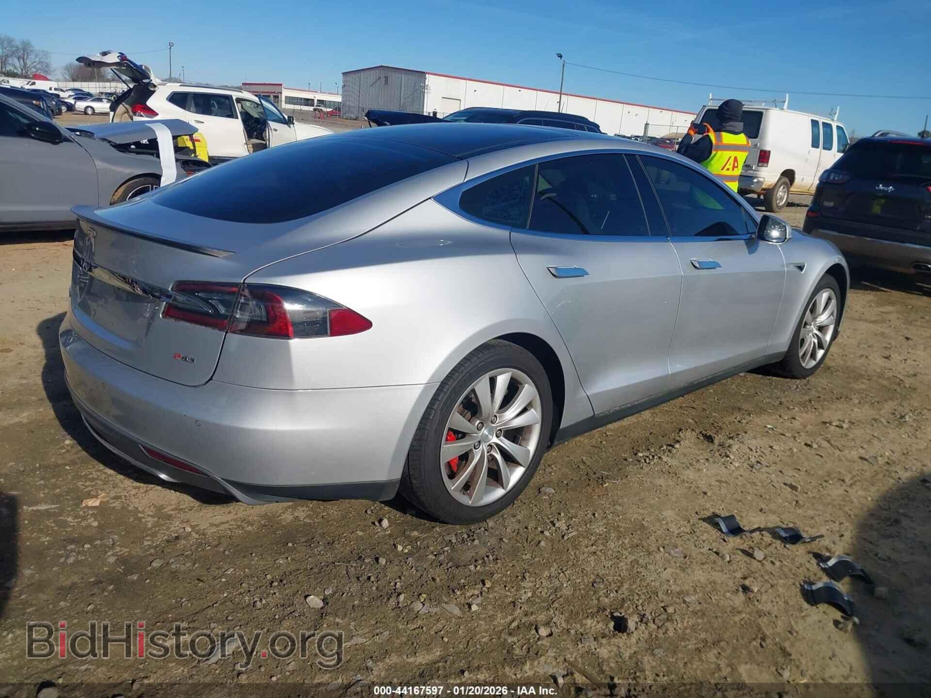 2014 TESLA MODEL S - VIN: 5YJSA1H18EFP40901 - Фото 4
