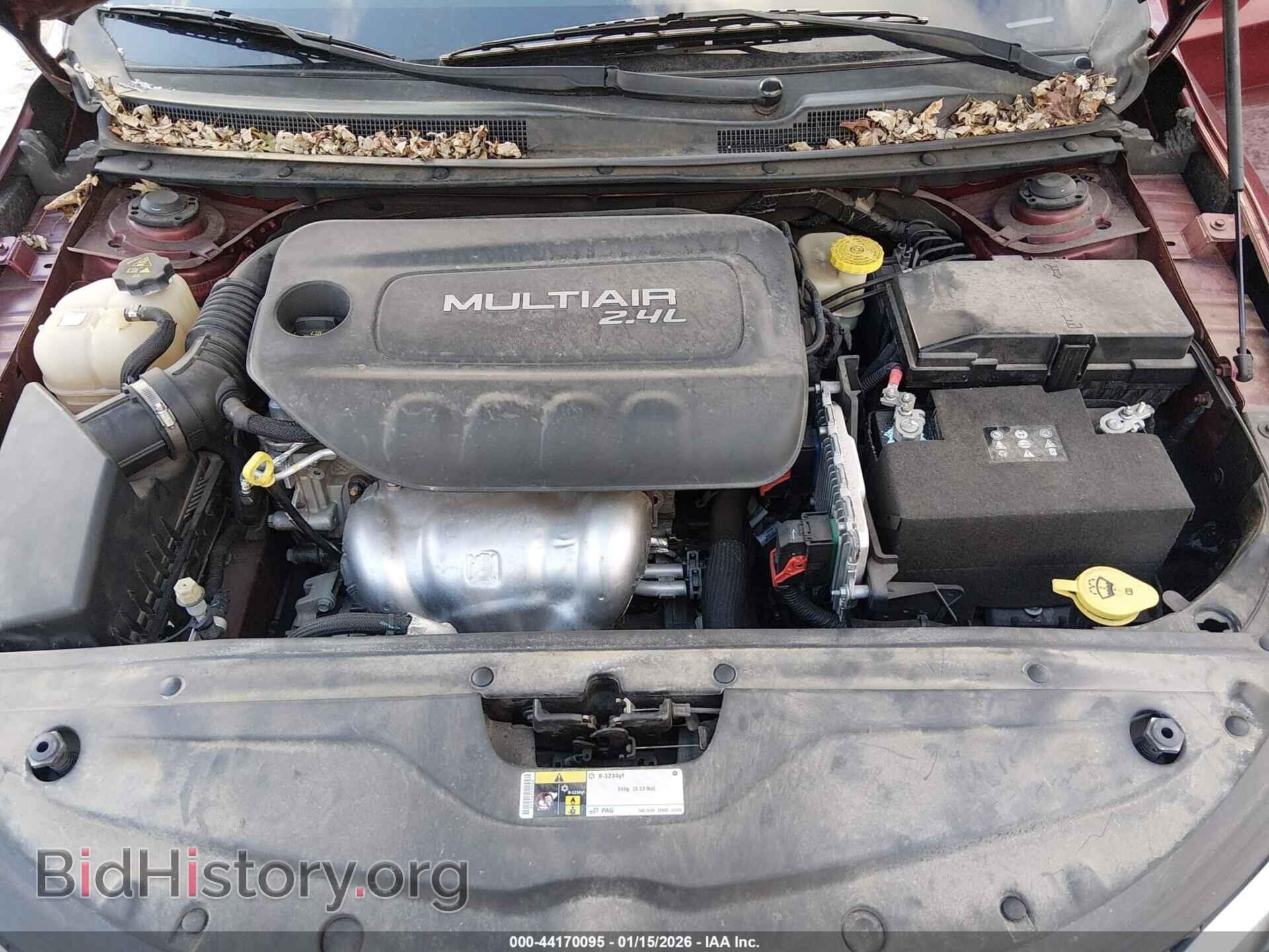 2015 CHRYSLER 200 - VIN: 1C3CCCAB4FN526668 - Фото 10