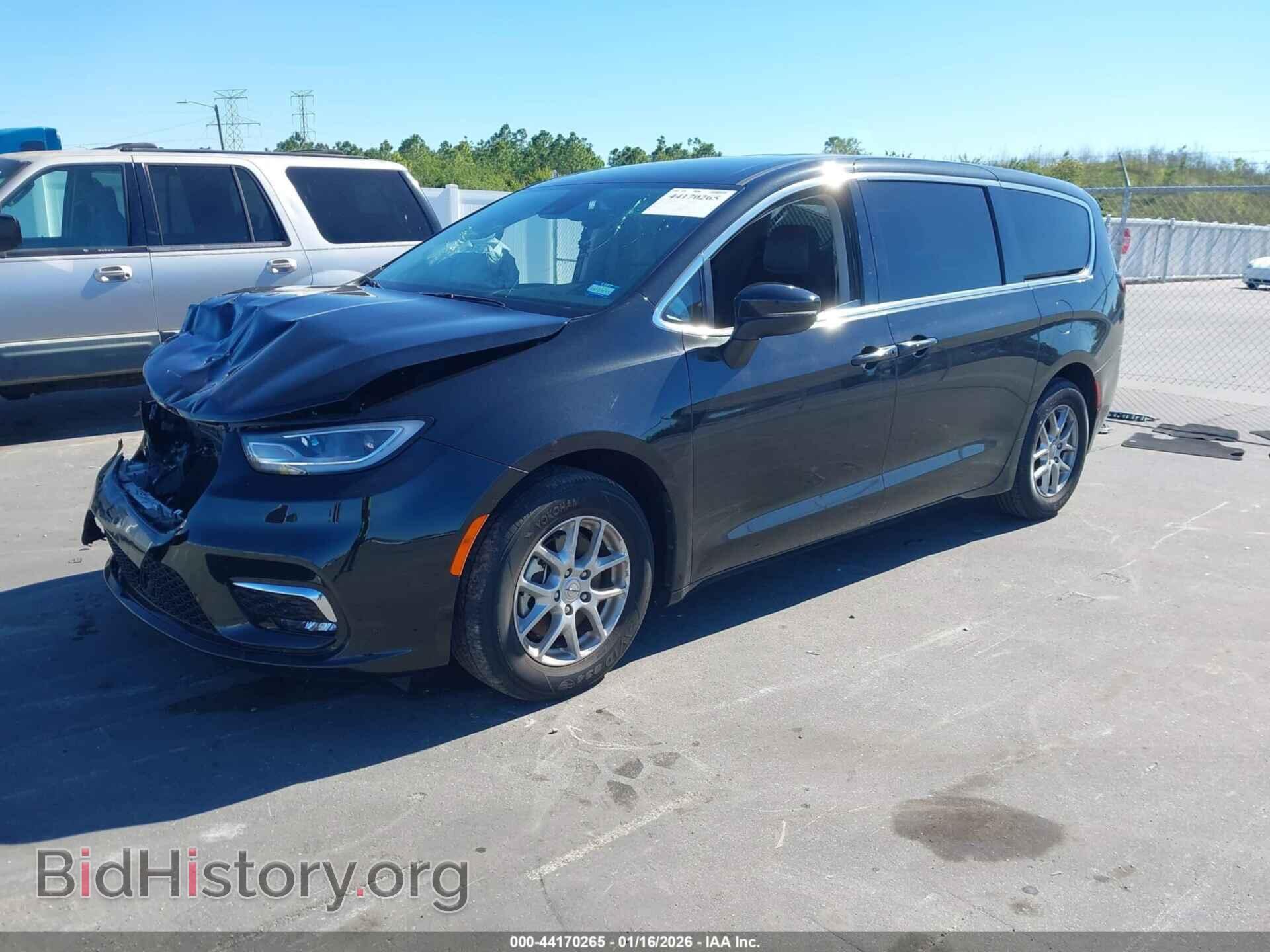 2023 CHRYSLER PACIFICA - VIN: 2C4RC1BG4PR502475 - Фото 2