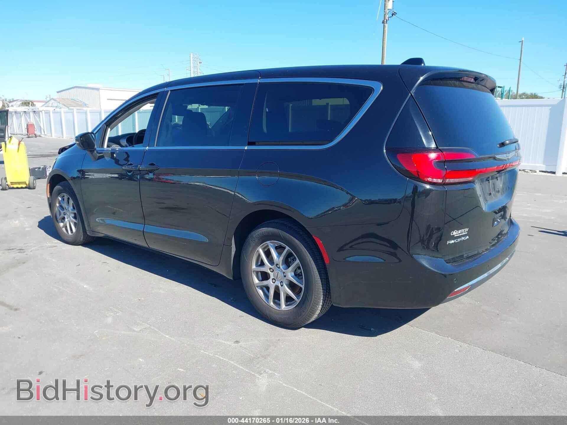 2023 CHRYSLER PACIFICA - VIN: 2C4RC1BG4PR502475 - Фото 3
