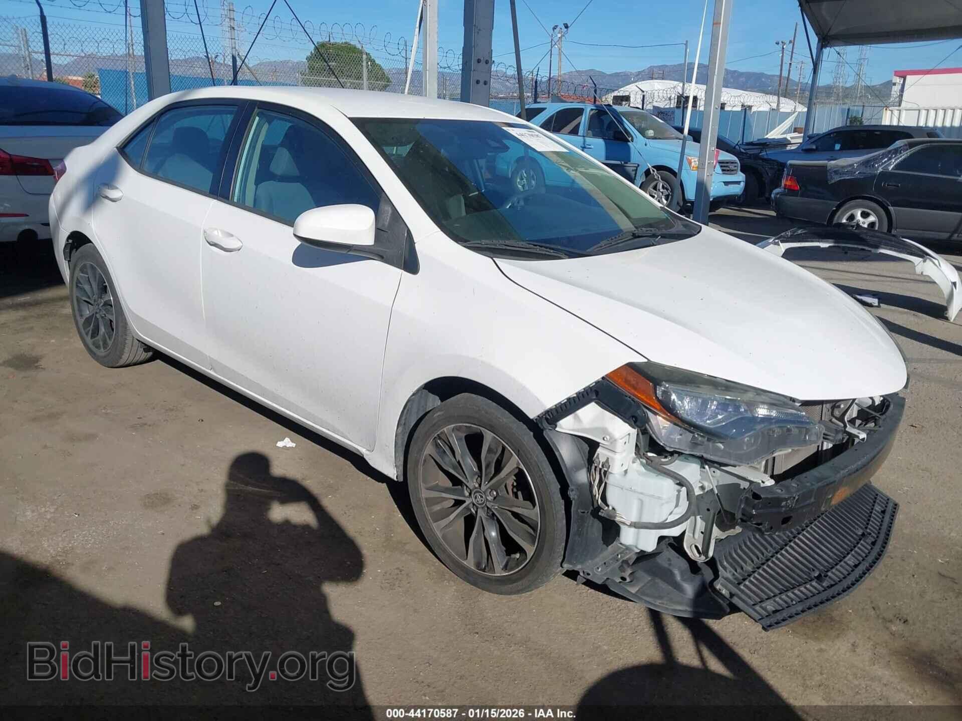 Photo 5YFBURHE7HP656375 - TOYOTA COROLLA 2017