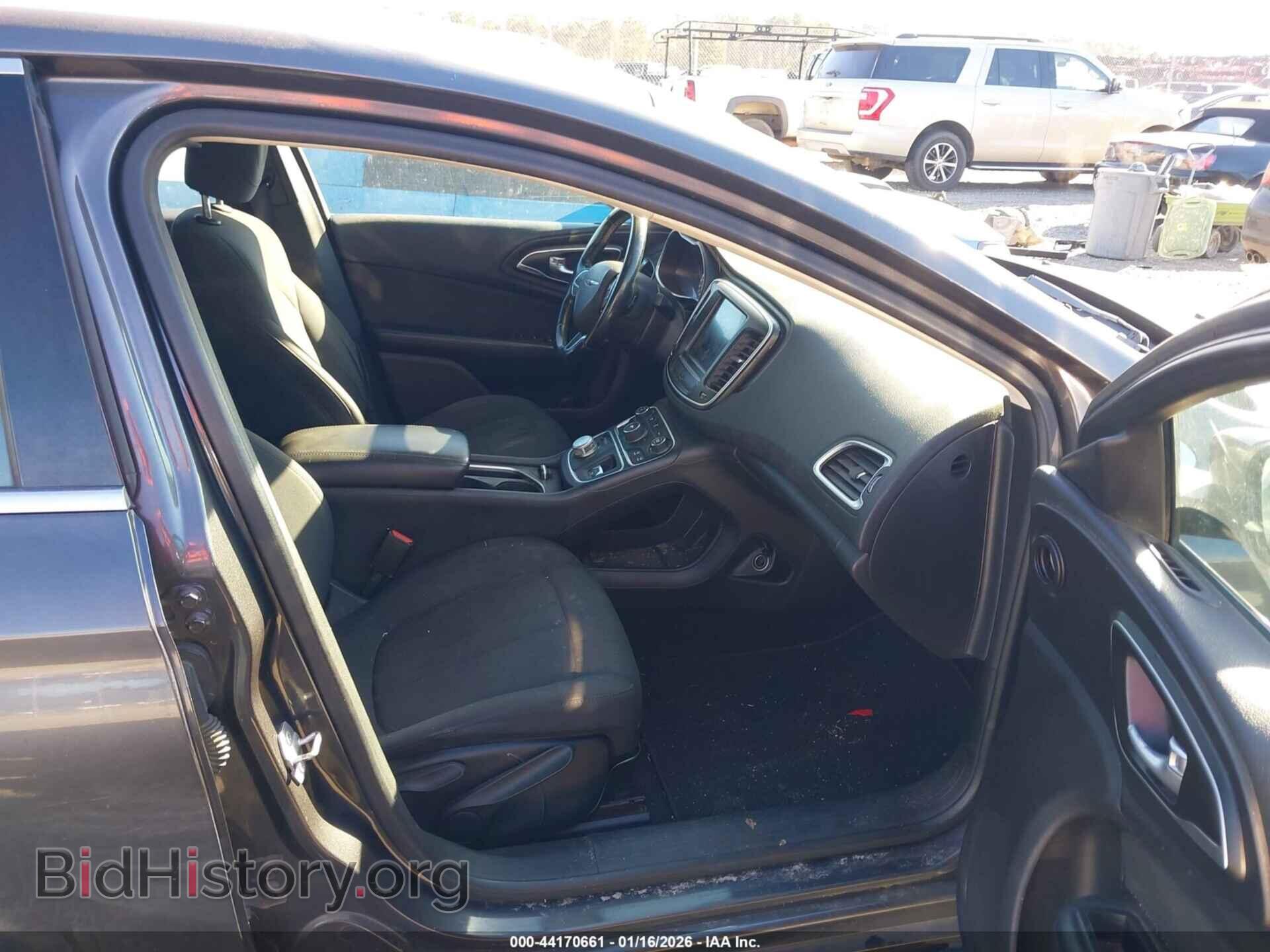 2016 CHRYSLER 200 - VIN: 1C3CCCAB1GN112376 - Фото 5