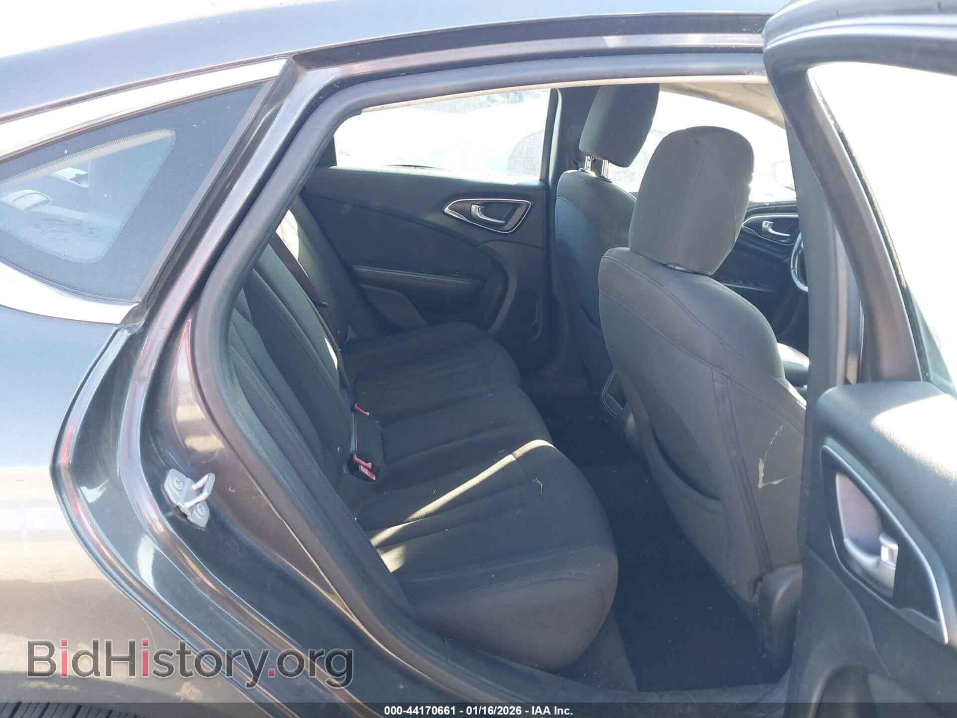 2016 CHRYSLER 200 - VIN: 1C3CCCAB1GN112376 - Фото 8