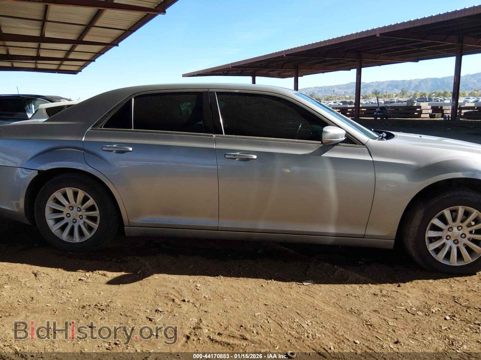 2011 CHRYSLER 300 - VIN: 2C3CA4CGXBH523541 - Фото 14