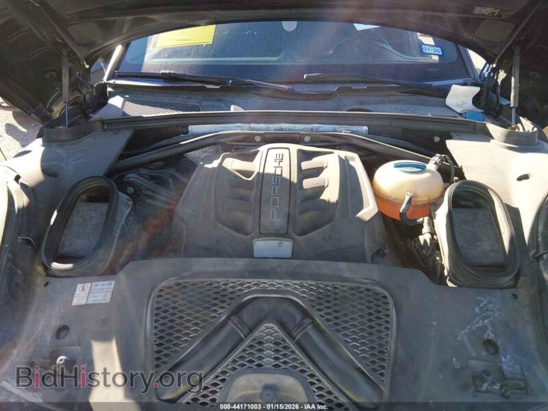 2016 Porsche MACAN (VIN WP1AB2A52GLB50381) — photo 10 of 16