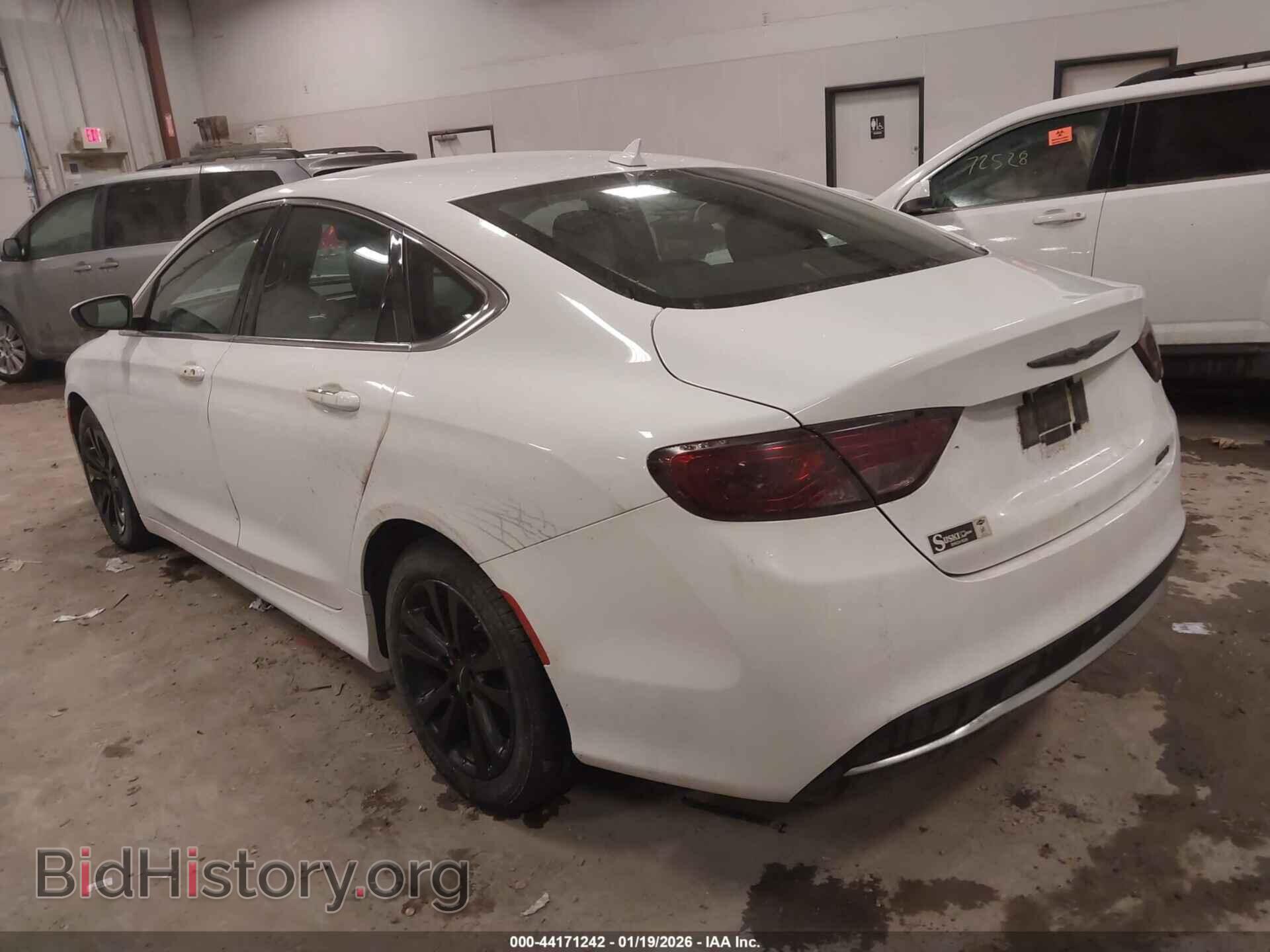 2017 CHRYSLER 200 - VIN: 1C3CCCAB2HN501139 - Фото 3
