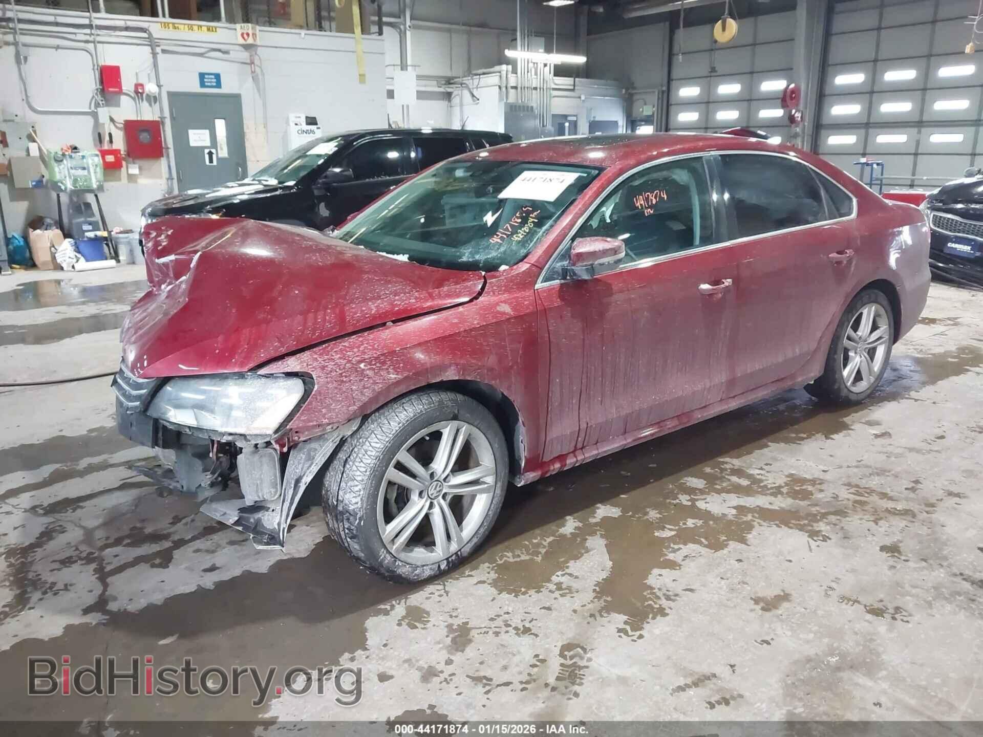 2015 VOLKSWAGEN PASSAT - VIN: 1VWBV7A39FC010073 - Фото 2